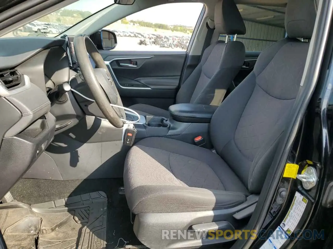 7 Photograph of a damaged car 2T3P1RFV7KC018935 TOYOTA RAV4 2019