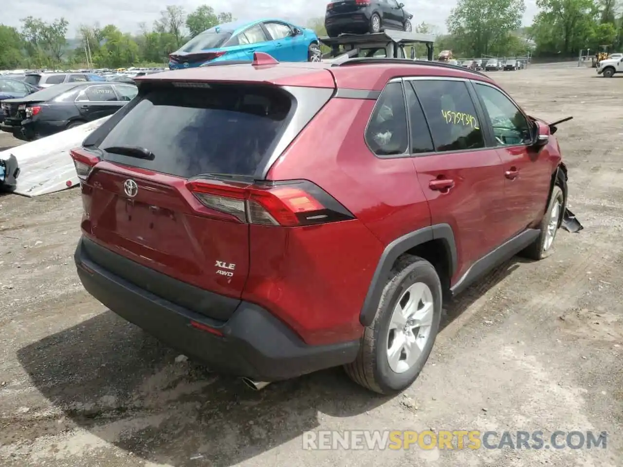 4 Photograph of a damaged car 2T3P1RFV7KC029630 TOYOTA RAV4 2019