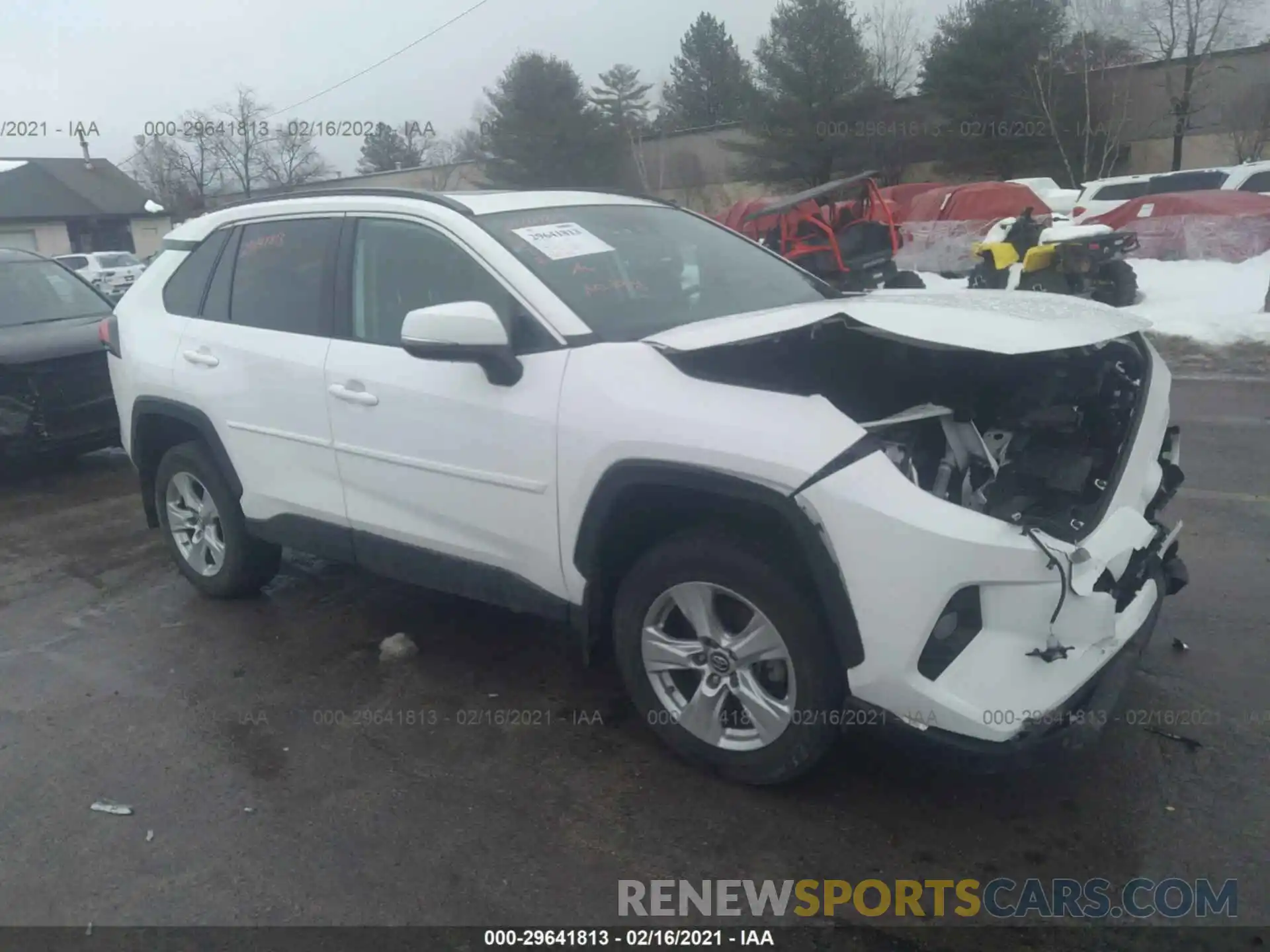 1 Photograph of a damaged car 2T3P1RFV7KC033757 TOYOTA RAV4 2019