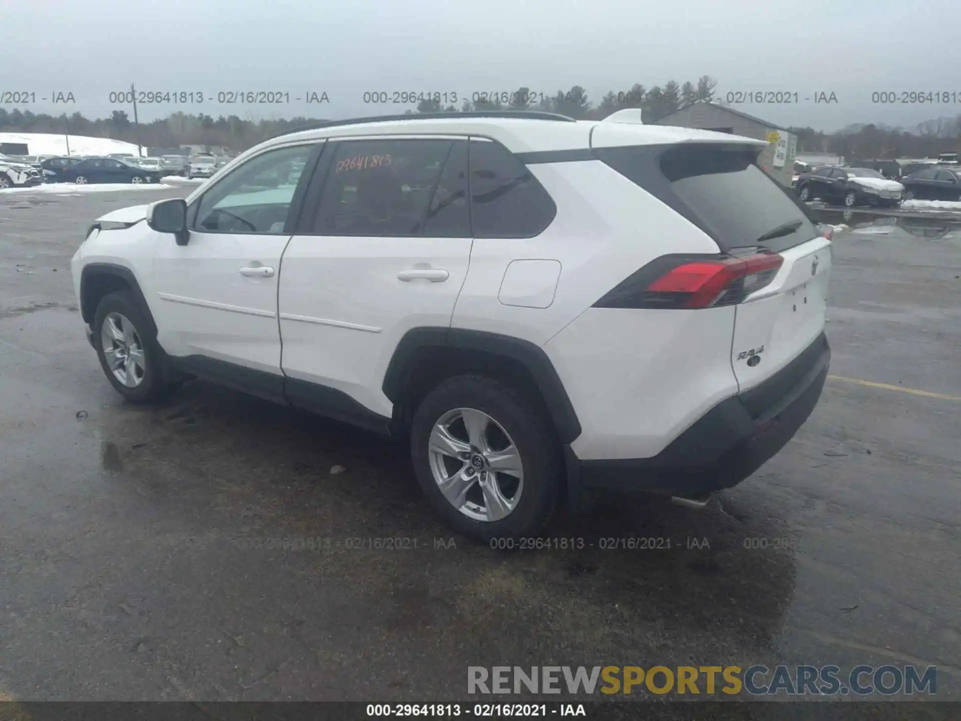 3 Photograph of a damaged car 2T3P1RFV7KC033757 TOYOTA RAV4 2019