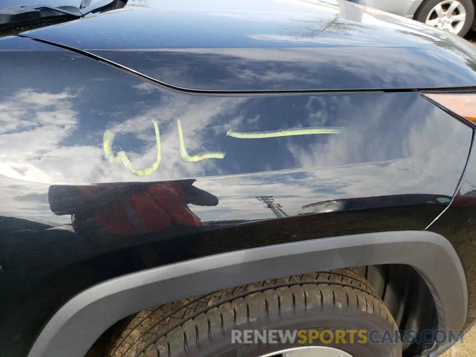 9 Photograph of a damaged car 2T3P1RFV7KC049568 TOYOTA RAV4 2019