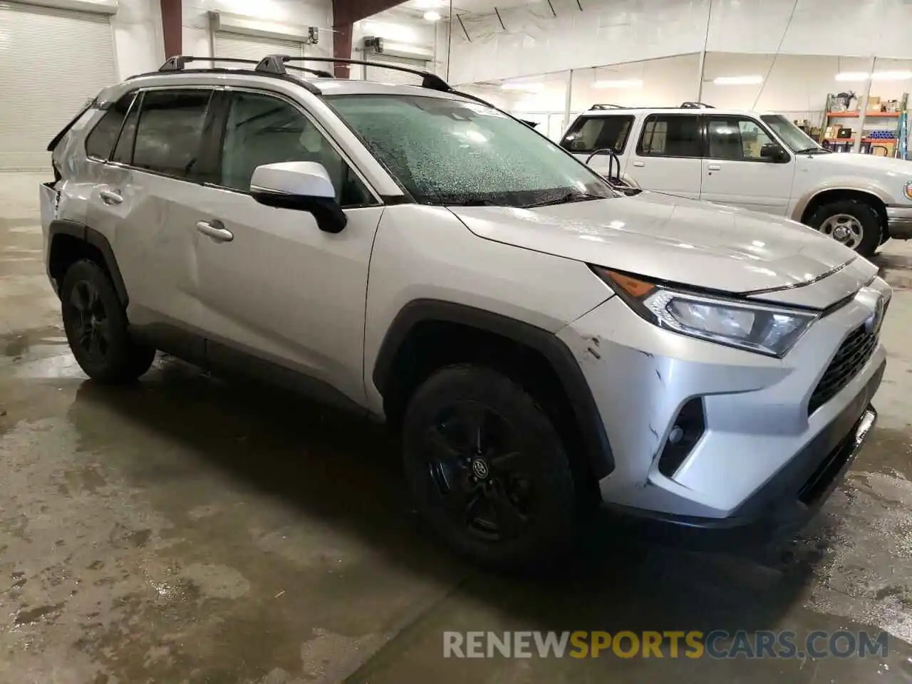 4 Photograph of a damaged car 2T3P1RFV7KW016634 TOYOTA RAV4 2019