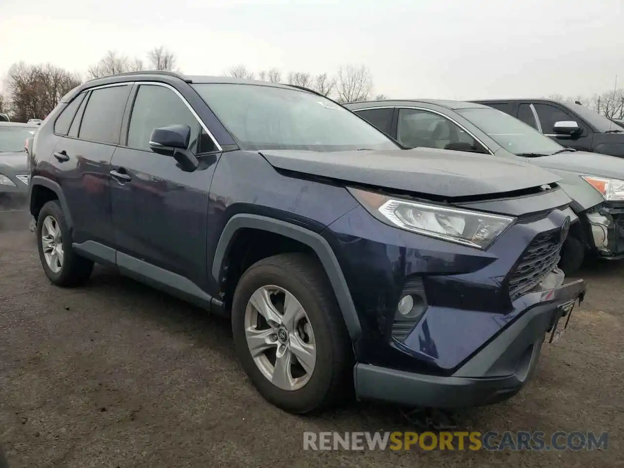 4 Photograph of a damaged car 2T3P1RFV7KW018688 TOYOTA RAV4 2019