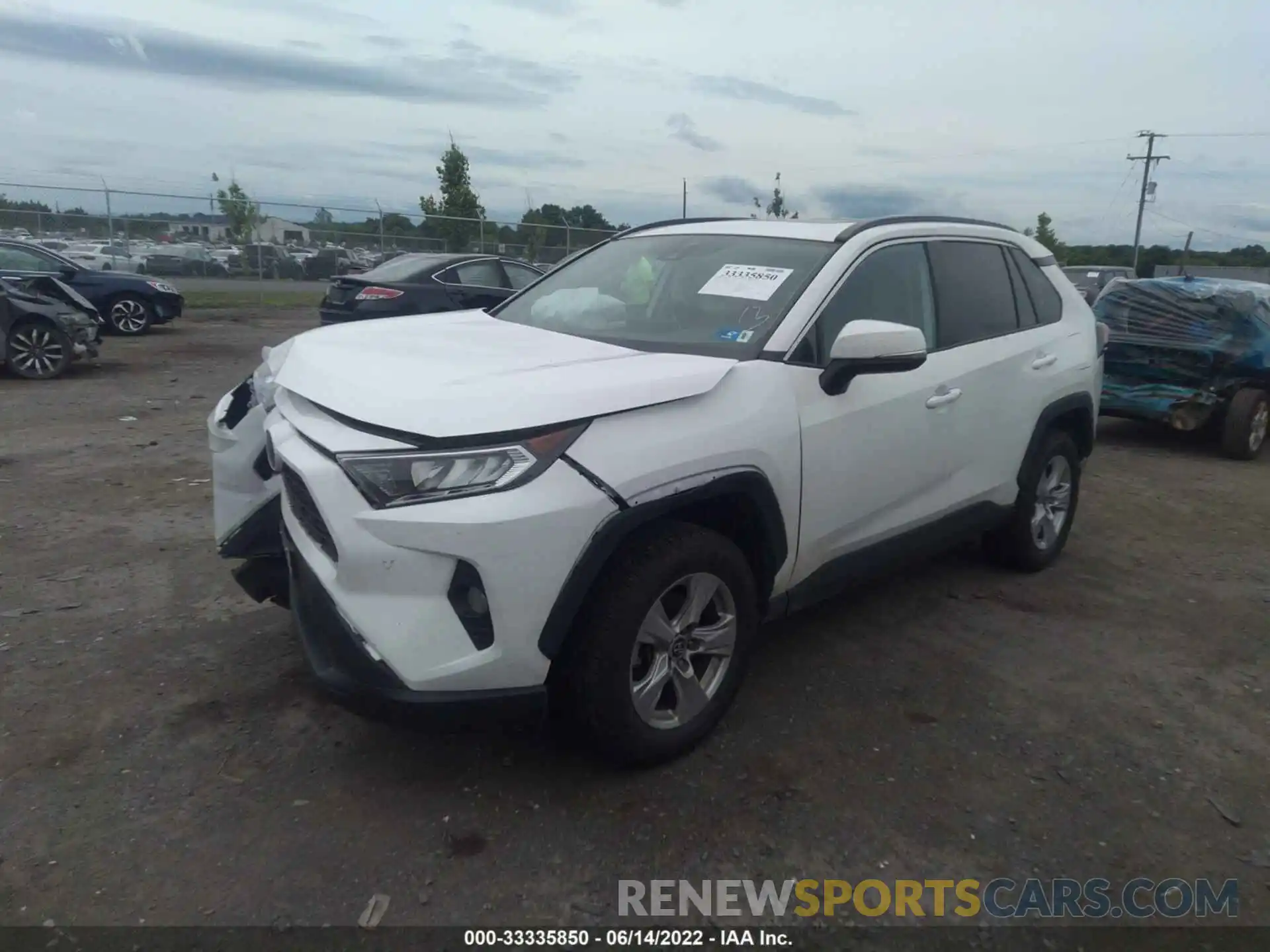 2 Photograph of a damaged car 2T3P1RFV7KW043946 TOYOTA RAV4 2019