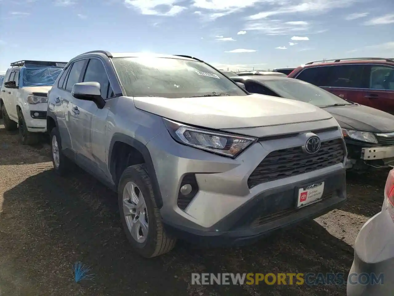 1 Photograph of a damaged car 2T3P1RFV7KW055501 TOYOTA RAV4 2019