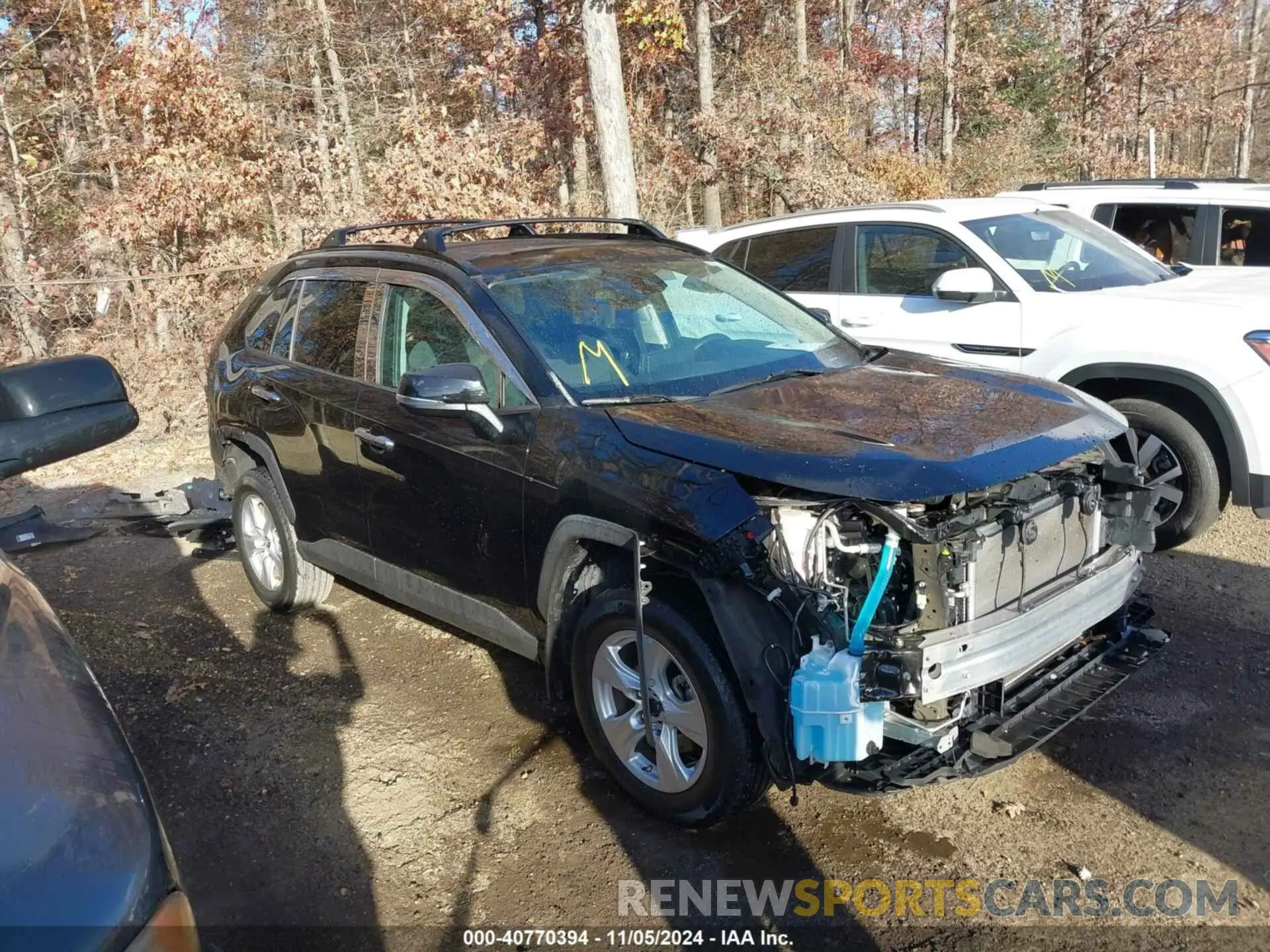 1 Photograph of a damaged car 2T3P1RFV8KC021858 TOYOTA RAV4 2019