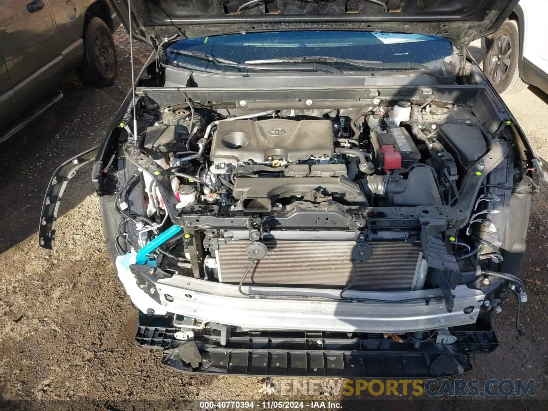 10 Photograph of a damaged car 2T3P1RFV8KC021858 TOYOTA RAV4 2019