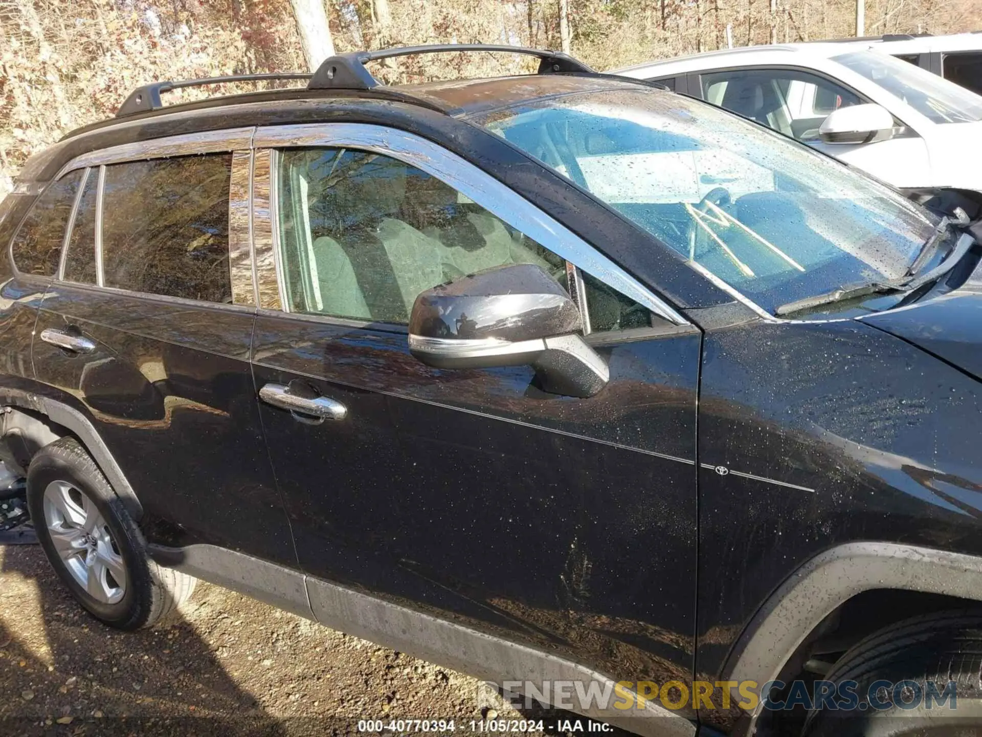14 Photograph of a damaged car 2T3P1RFV8KC021858 TOYOTA RAV4 2019