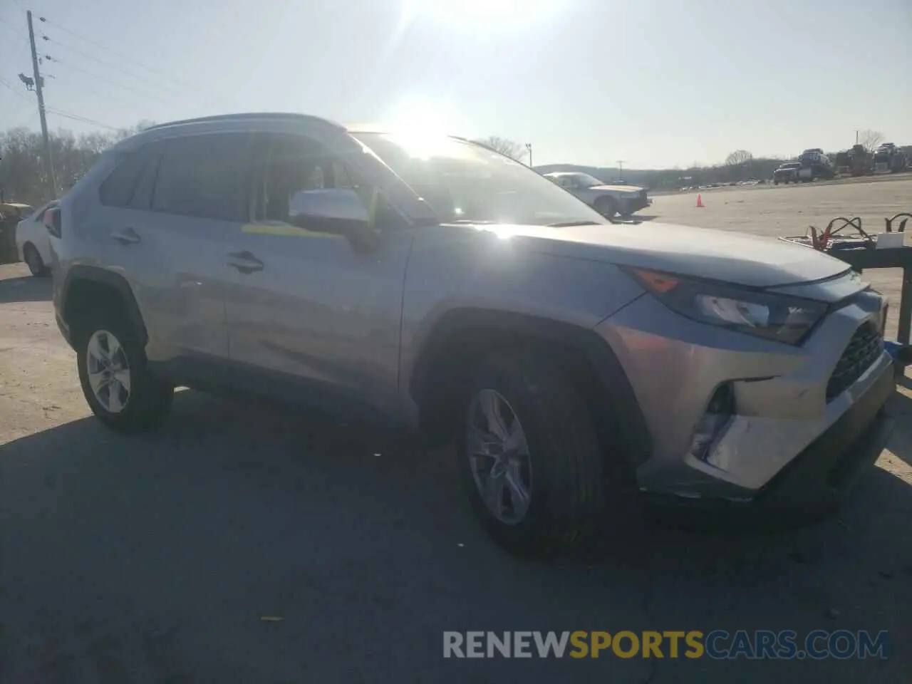 4 Photograph of a damaged car 2T3P1RFV8KC052821 TOYOTA RAV4 2019