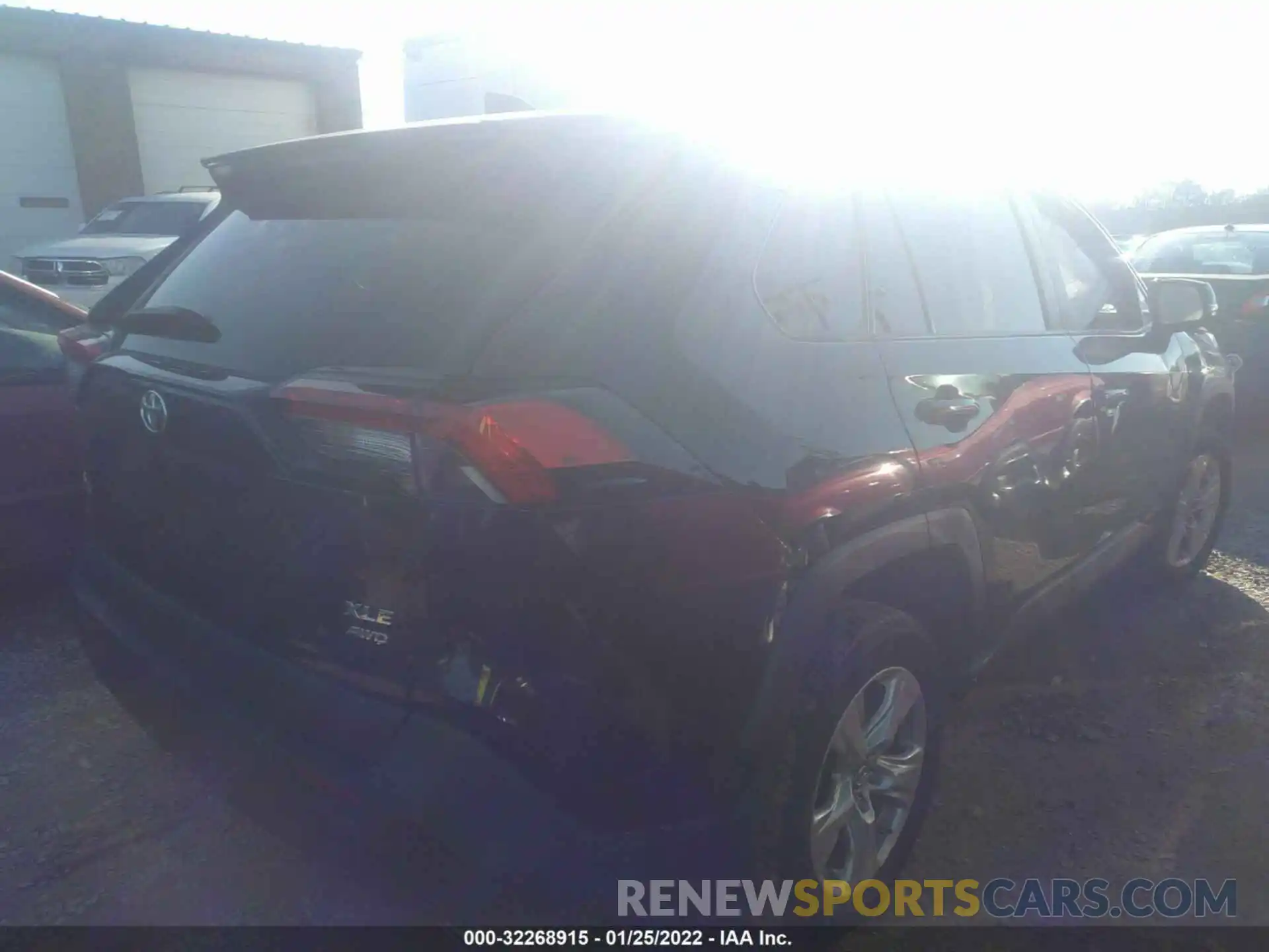 4 Photograph of a damaged car 2T3P1RFV8KC058151 TOYOTA RAV4 2019