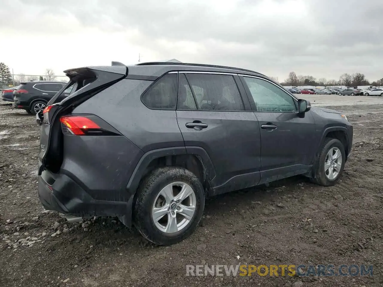 3 Photograph of a damaged car 2T3P1RFV8KW039758 TOYOTA RAV4 2019