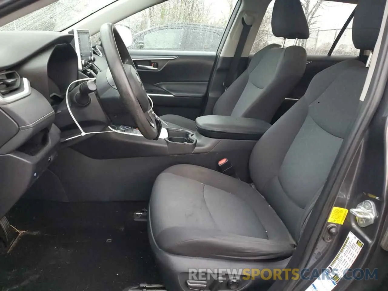 7 Photograph of a damaged car 2T3P1RFV8KW039758 TOYOTA RAV4 2019