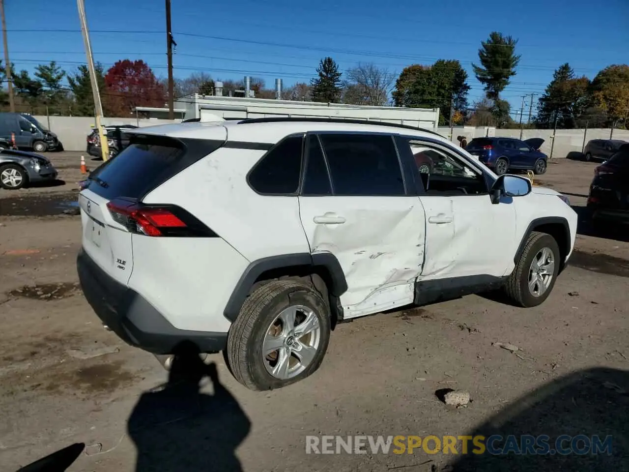 3 Photograph of a damaged car 2T3P1RFV8KW057175 TOYOTA RAV4 2019