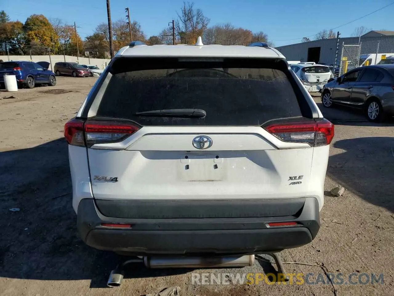 6 Photograph of a damaged car 2T3P1RFV8KW057175 TOYOTA RAV4 2019