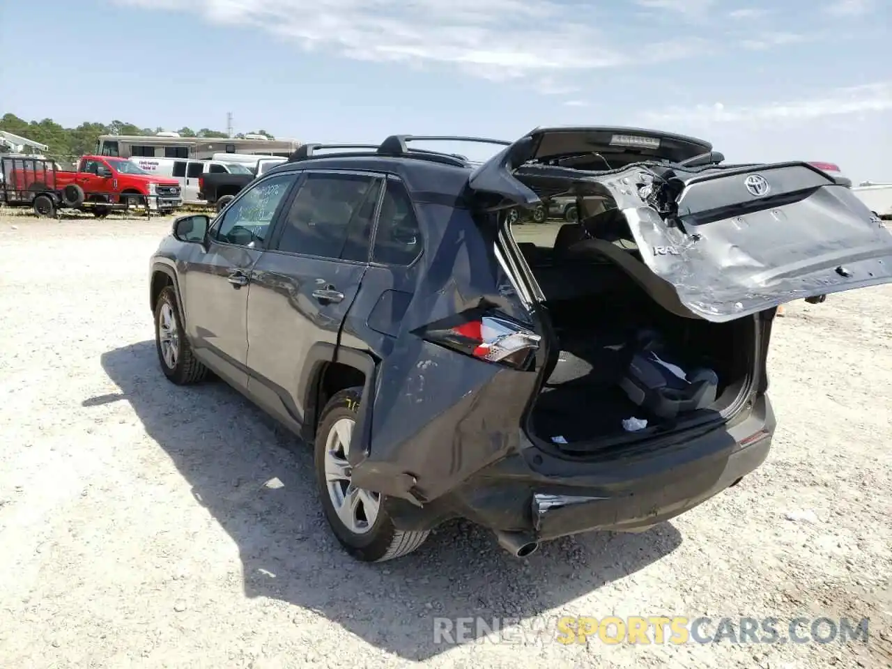 3 Photograph of a damaged car 2T3P1RFV8KW059007 TOYOTA RAV4 2019