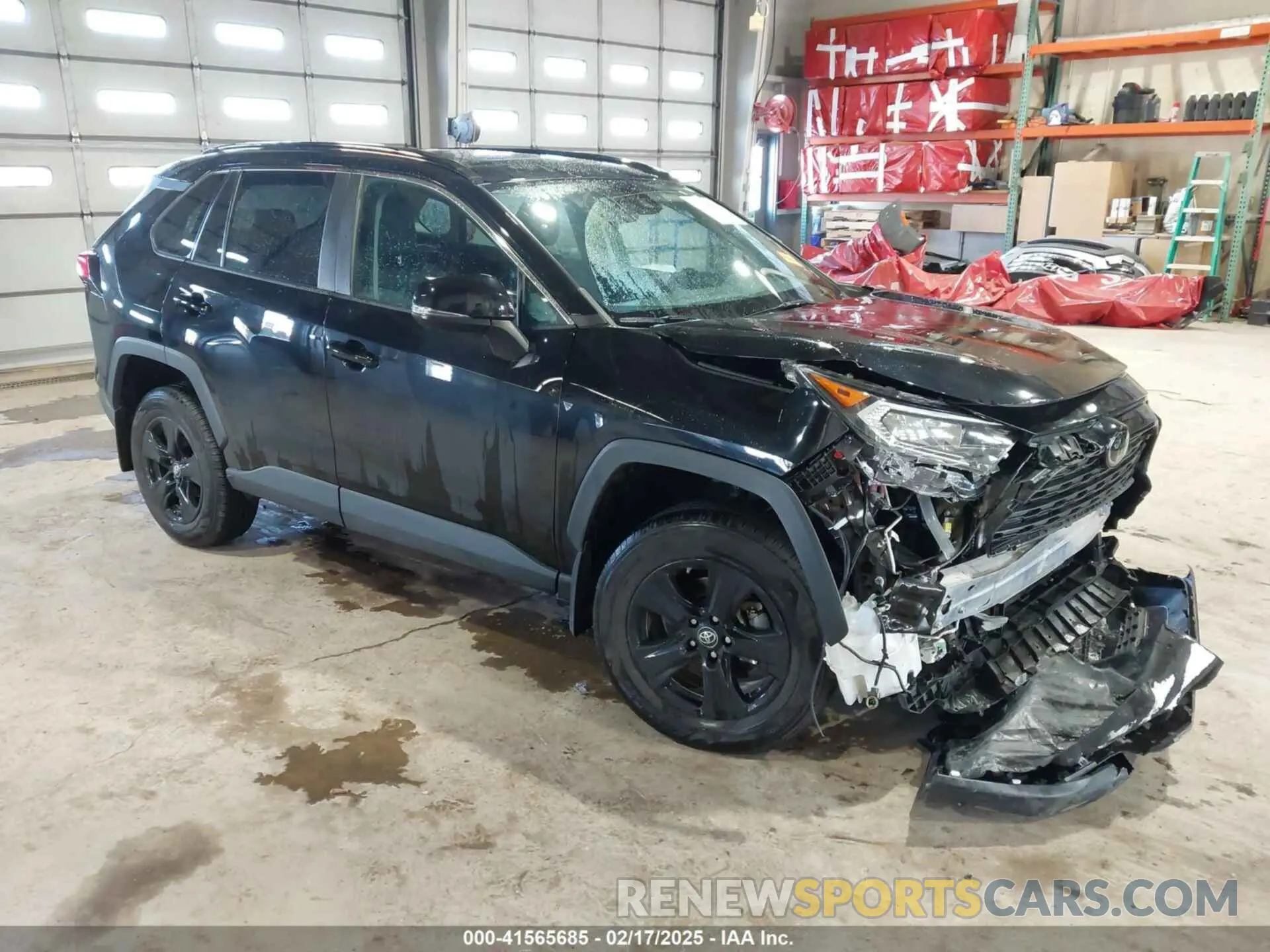 1 Photograph of a damaged car 2T3P1RFV8KW070475 TOYOTA RAV4 2019