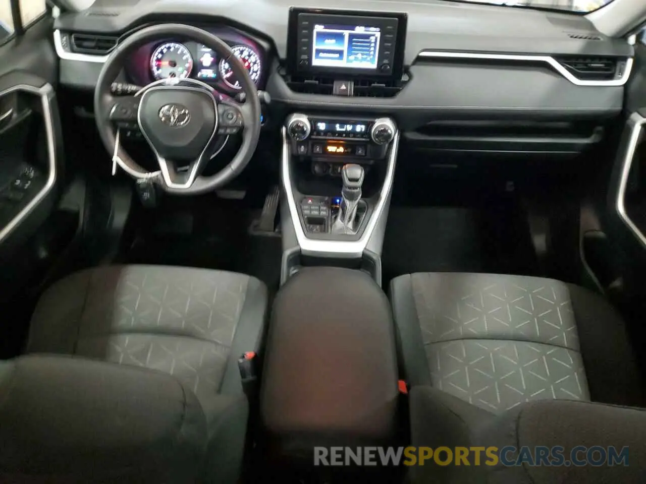 8 Photograph of a damaged car 2T3P1RFV8KW082237 TOYOTA RAV4 2019