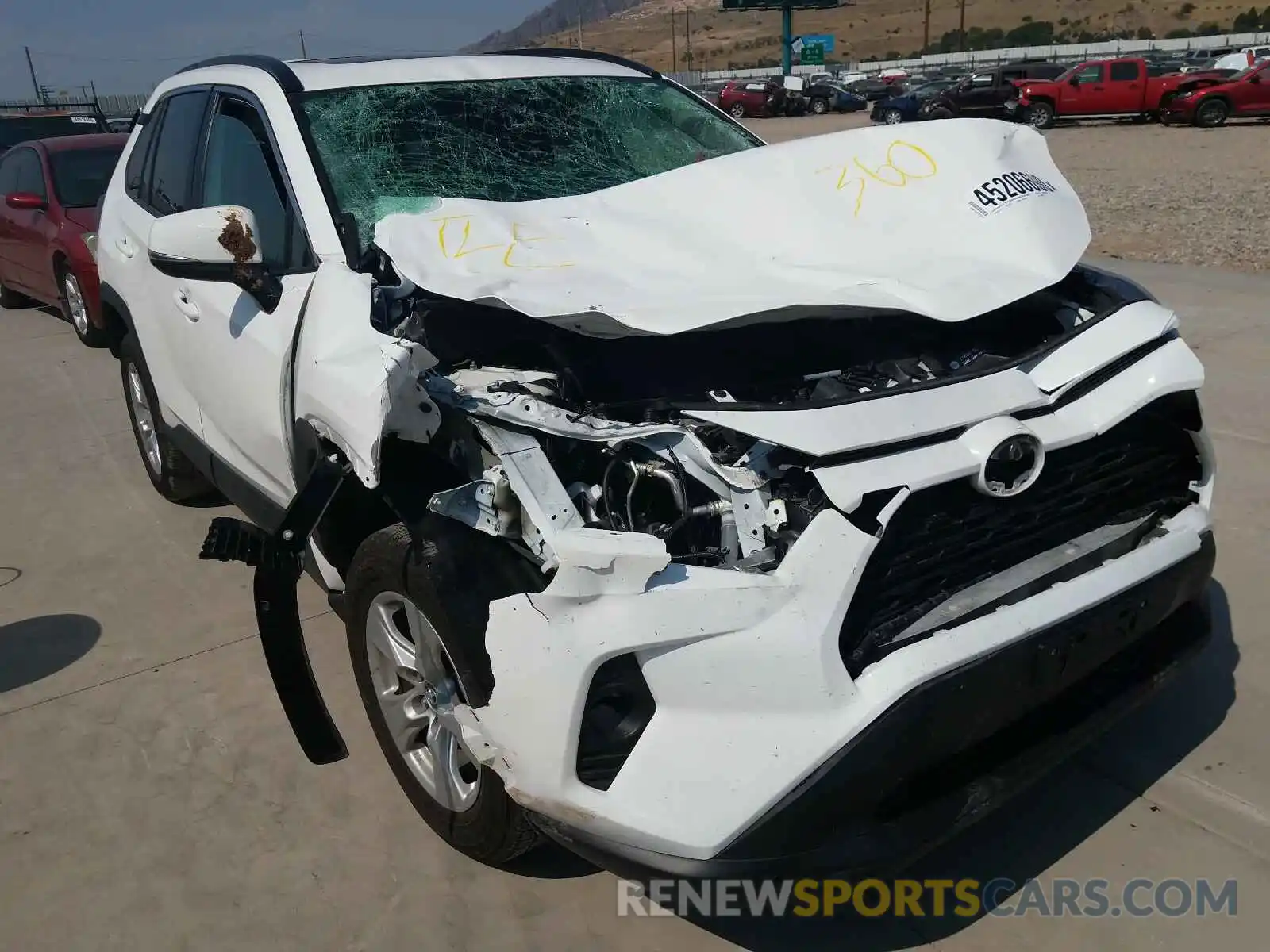 9 Photograph of a damaged car 2T3P1RFV9KC008407 TOYOTA RAV4 2019