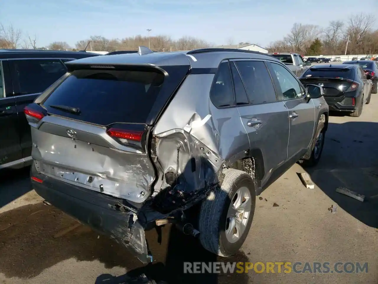 4 Photograph of a damaged car 2T3P1RFV9KC012635 TOYOTA RAV4 2019