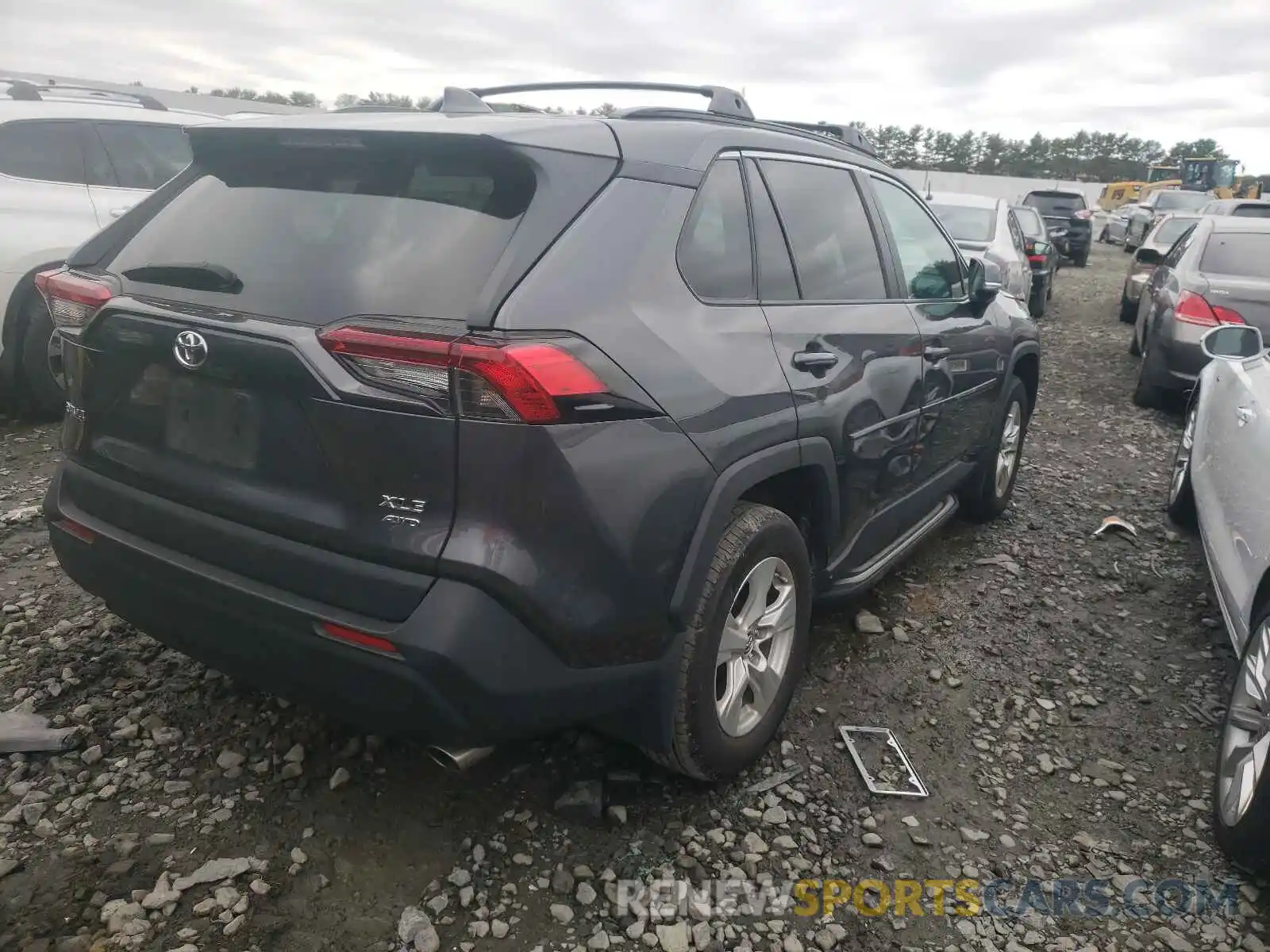 4 Photograph of a damaged car 2T3P1RFV9KC028978 TOYOTA RAV4 2019