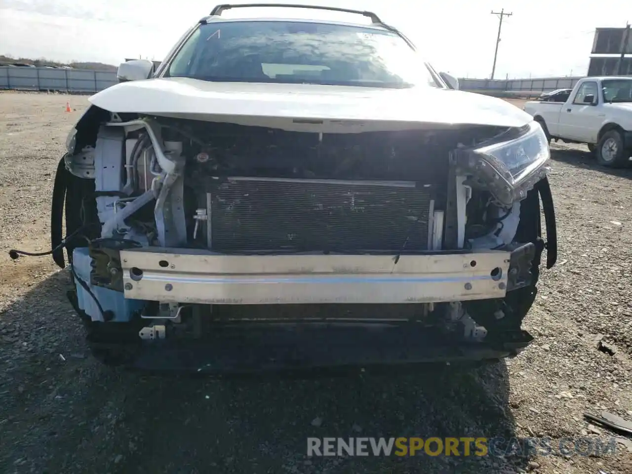 9 Photograph of a damaged car 2T3P1RFV9KC031993 TOYOTA RAV4 2019