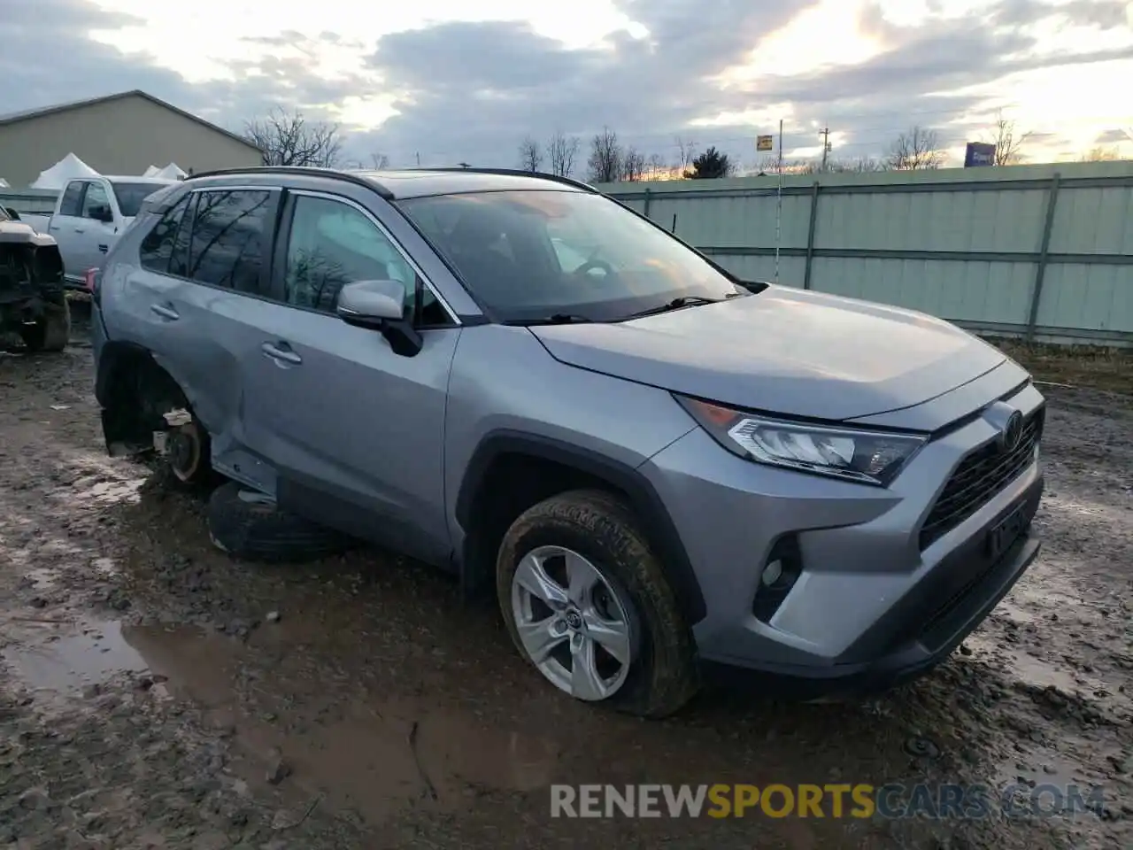 4 Photograph of a damaged car 2T3P1RFV9KW009037 TOYOTA RAV4 2019