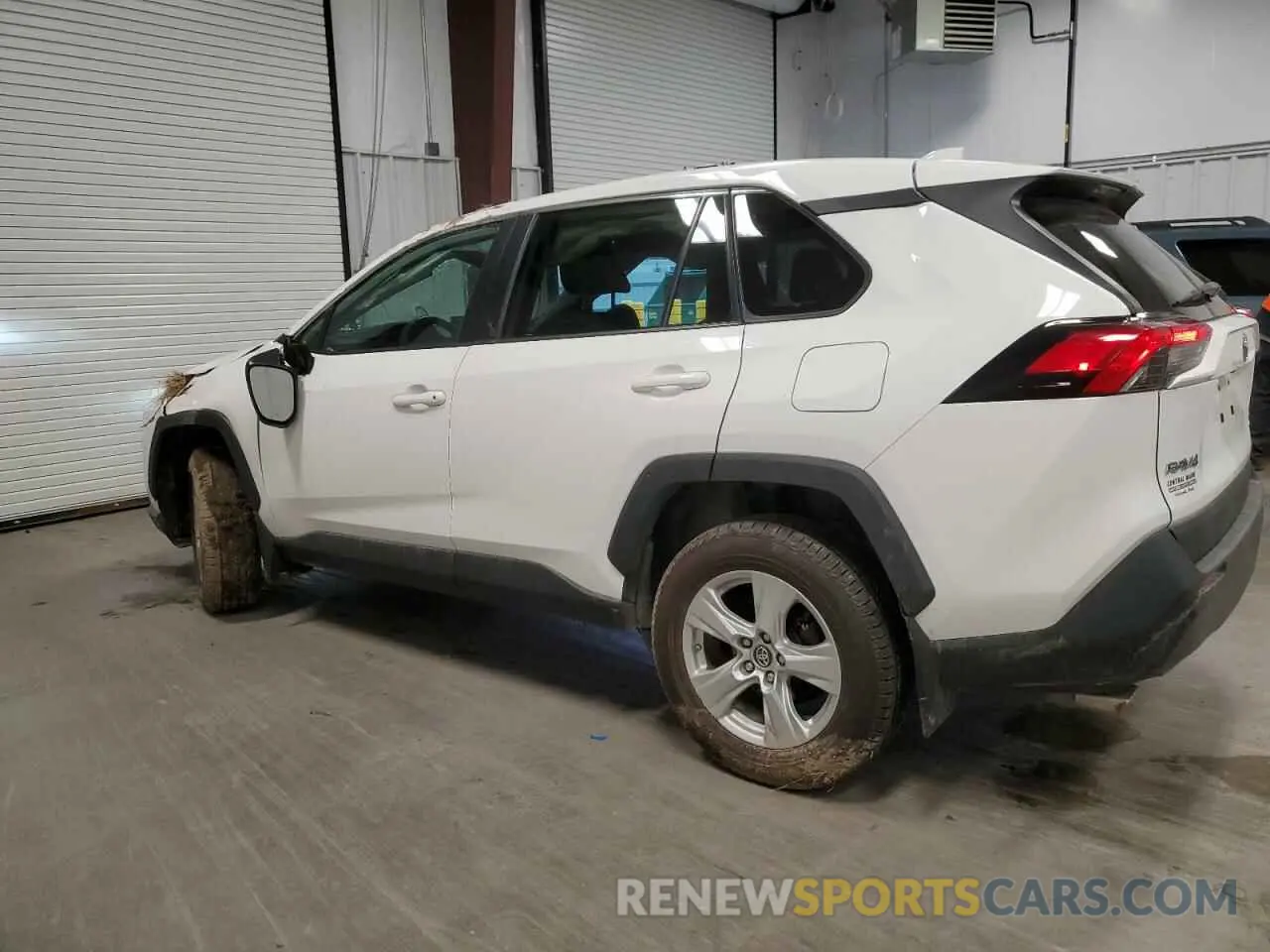2 Photograph of a damaged car 2T3P1RFV9KW009992 TOYOTA RAV4 2019