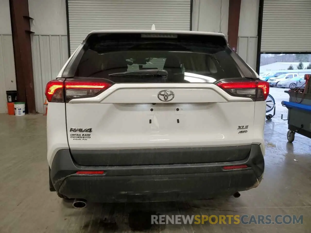 6 Photograph of a damaged car 2T3P1RFV9KW009992 TOYOTA RAV4 2019