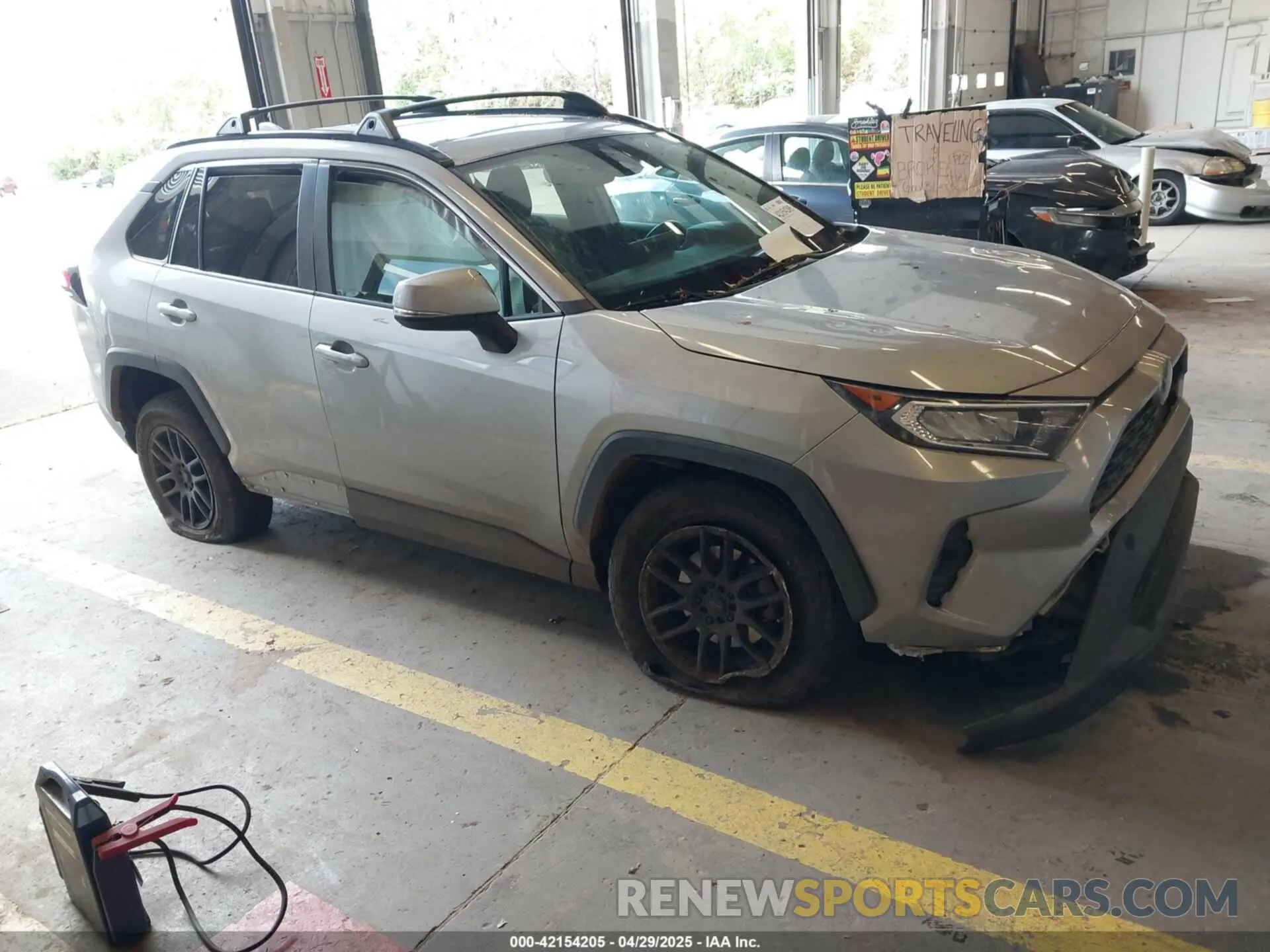 1 Photograph of a damaged car 2T3P1RFV9KW028137 TOYOTA RAV4 2019