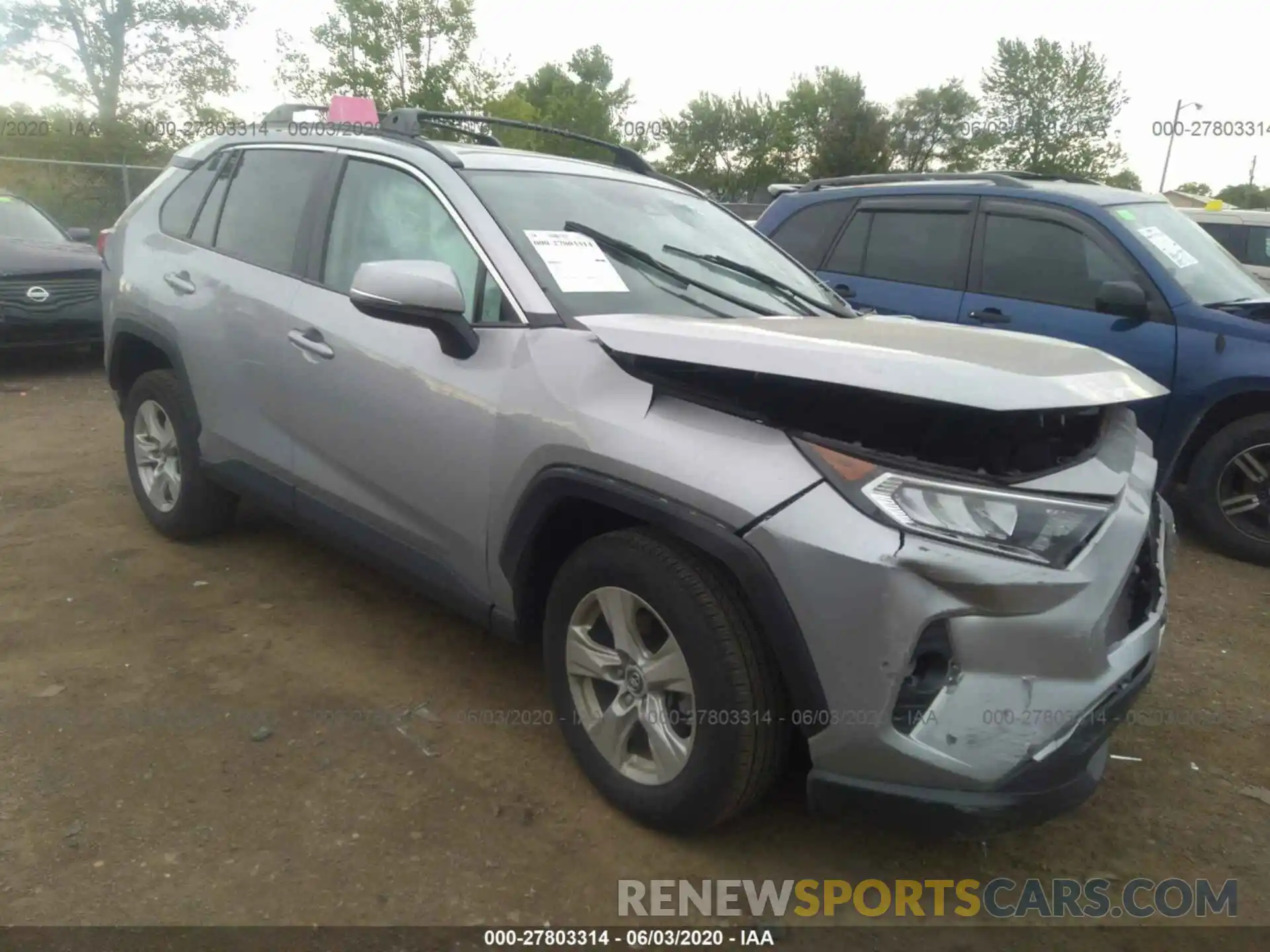 1 Photograph of a damaged car 2T3P1RFV9KW031927 TOYOTA RAV4 2019