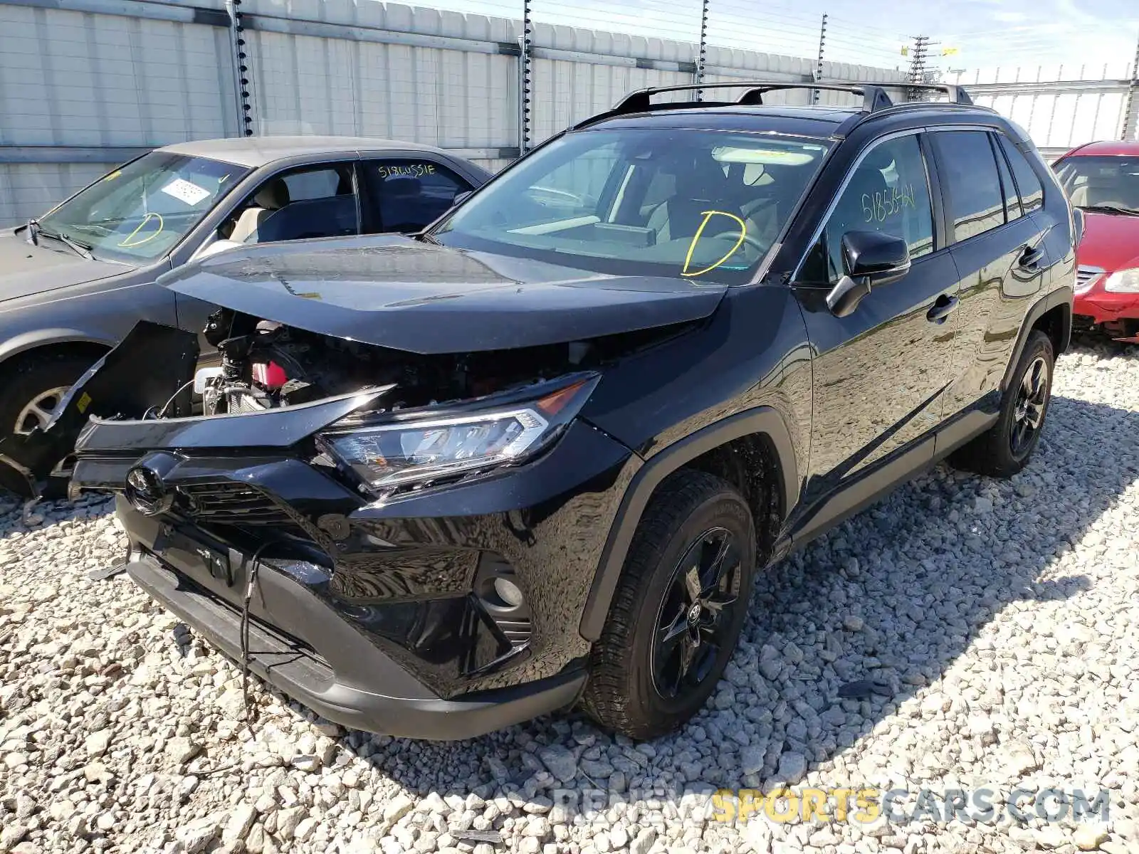 2 Photograph of a damaged car 2T3P1RFV9KW060098 TOYOTA RAV4 2019