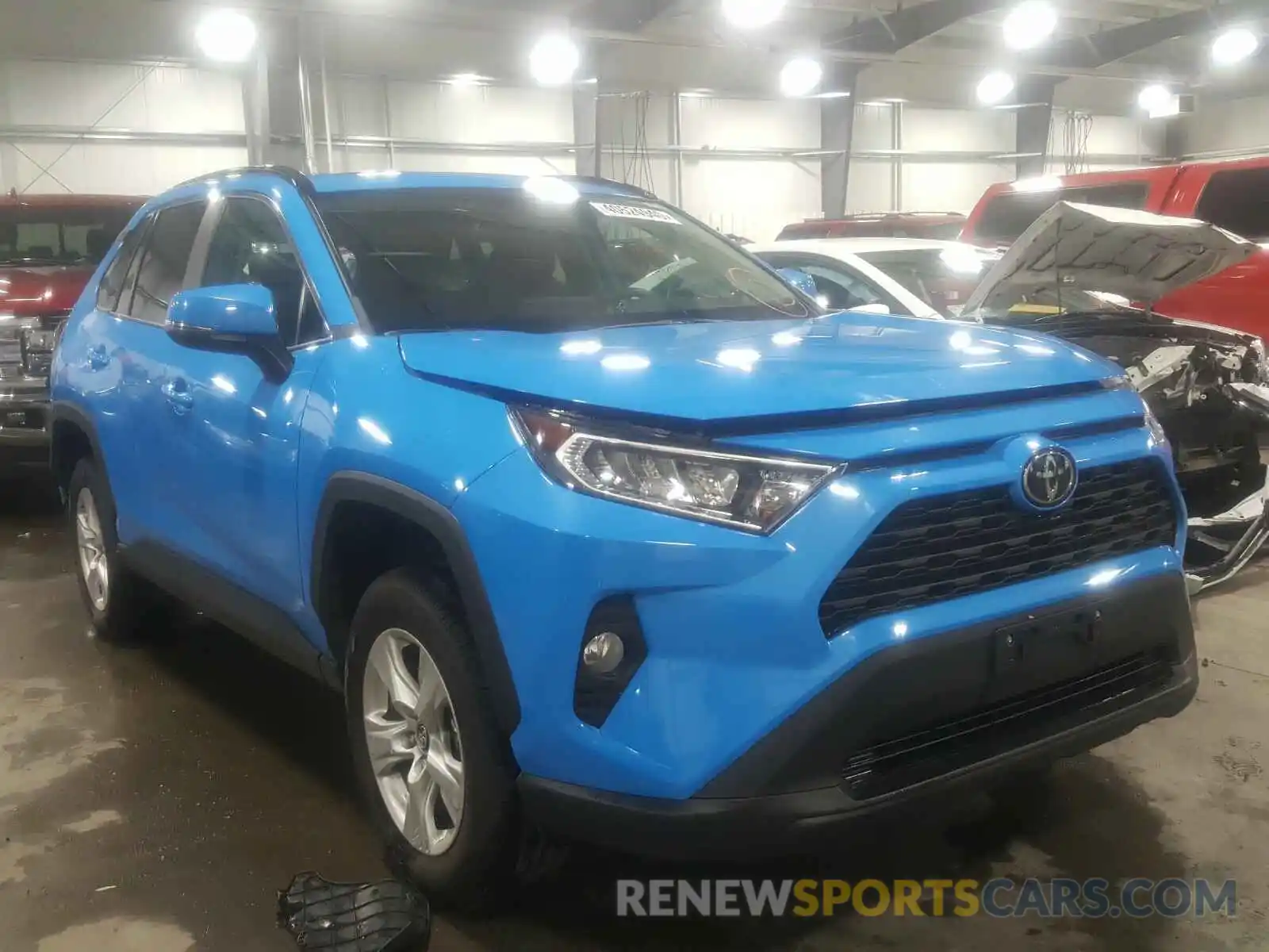 1 Photograph of a damaged car 2T3P1RFV9KW075992 TOYOTA RAV4 2019