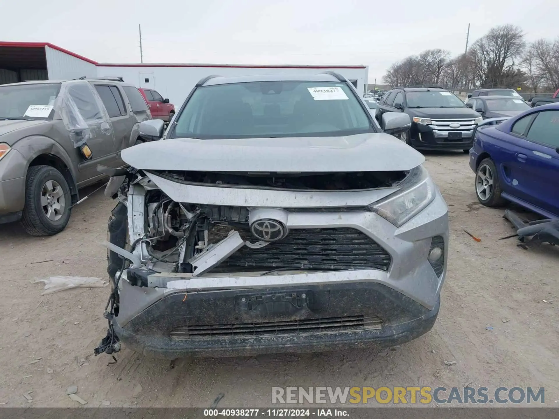 11 Photograph of a damaged car 2T3P1RFVXKC003474 TOYOTA RAV4 2019