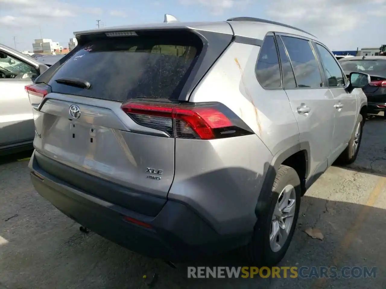 4 Photograph of a damaged car 2T3P1RFVXKC013342 TOYOTA RAV4 2019