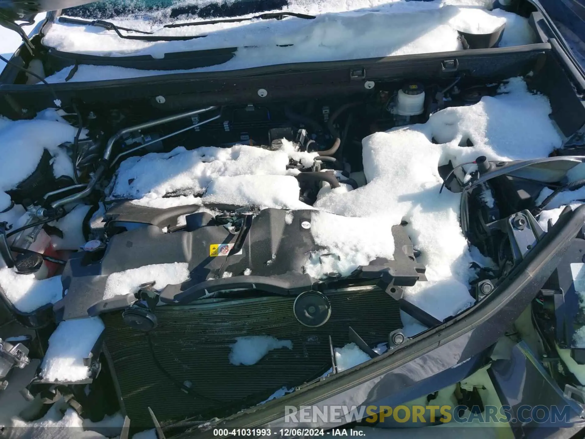 10 Photograph of a damaged car 2T3P1RFVXKC020601 TOYOTA RAV4 2019