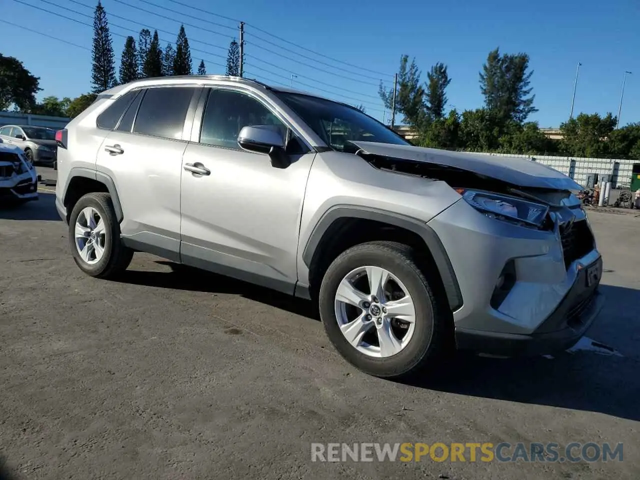 4 Photograph of a damaged car 2T3P1RFVXKC030447 TOYOTA RAV4 2019