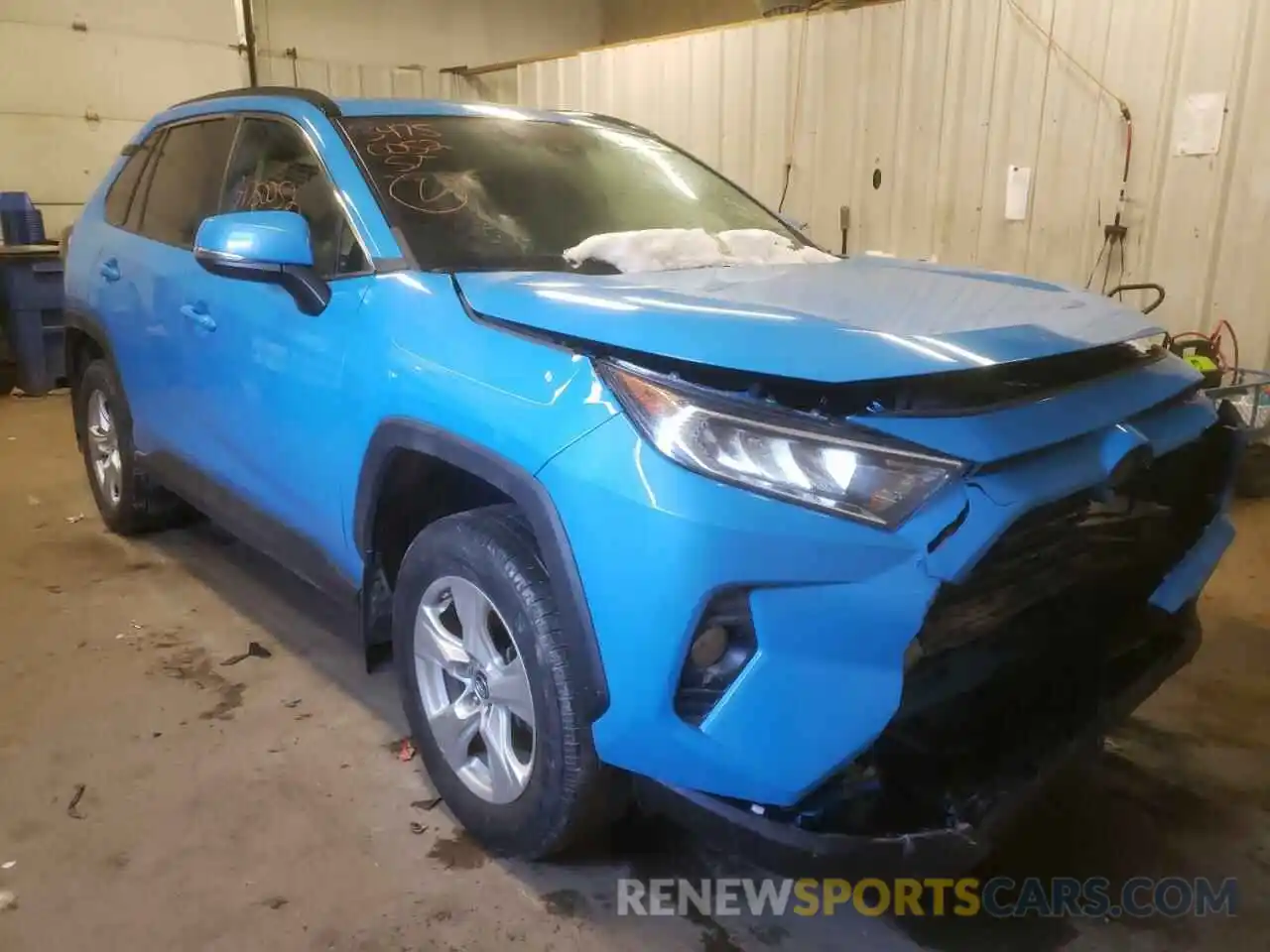 1 Photograph of a damaged car 2T3P1RFVXKW017227 TOYOTA RAV4 2019