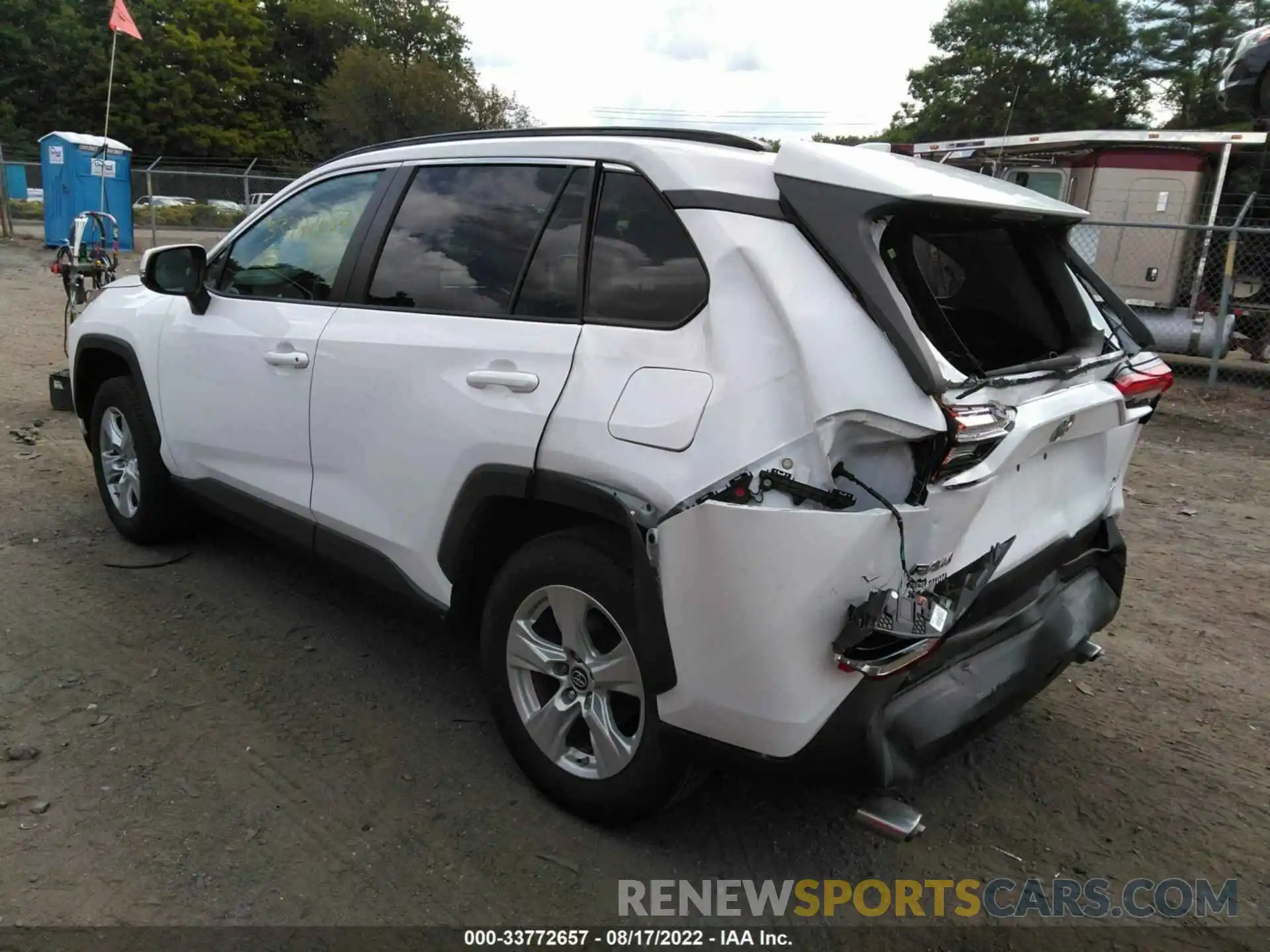 3 Photograph of a damaged car 2T3P1RFVXKW023996 TOYOTA RAV4 2019