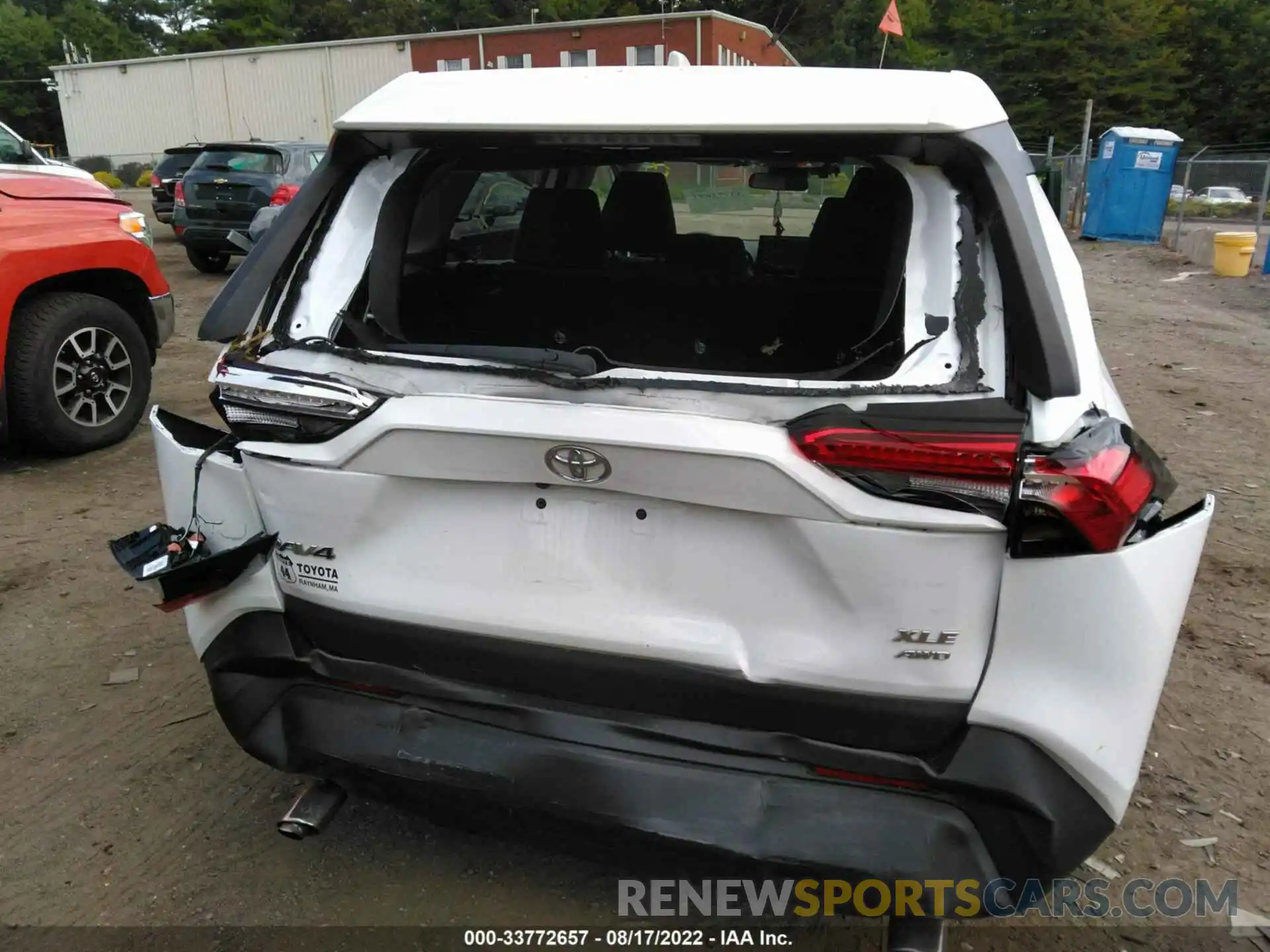 6 Photograph of a damaged car 2T3P1RFVXKW023996 TOYOTA RAV4 2019