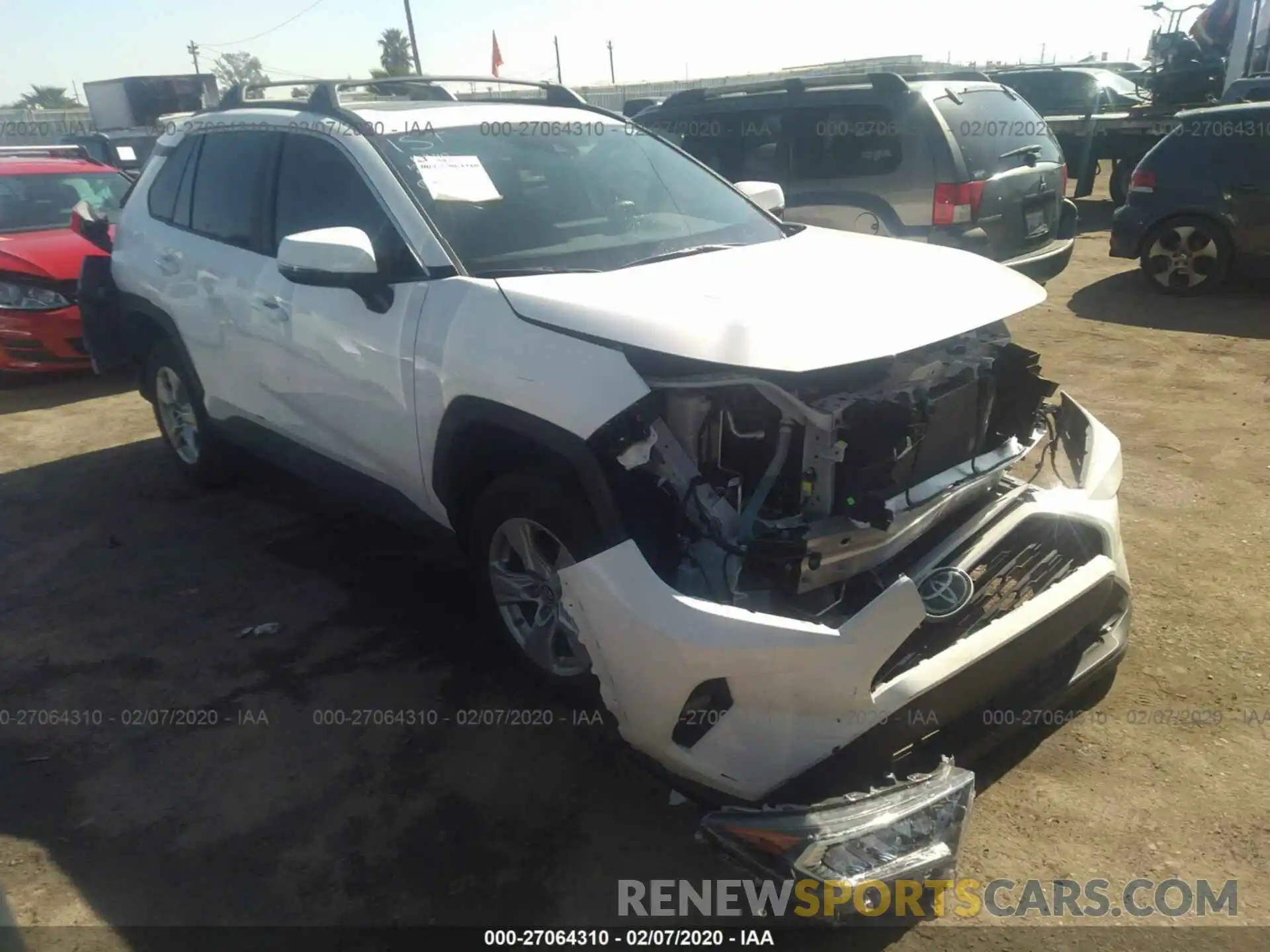 1 Photograph of a damaged car 2T3P1RFVXKW049076 TOYOTA RAV4 2019