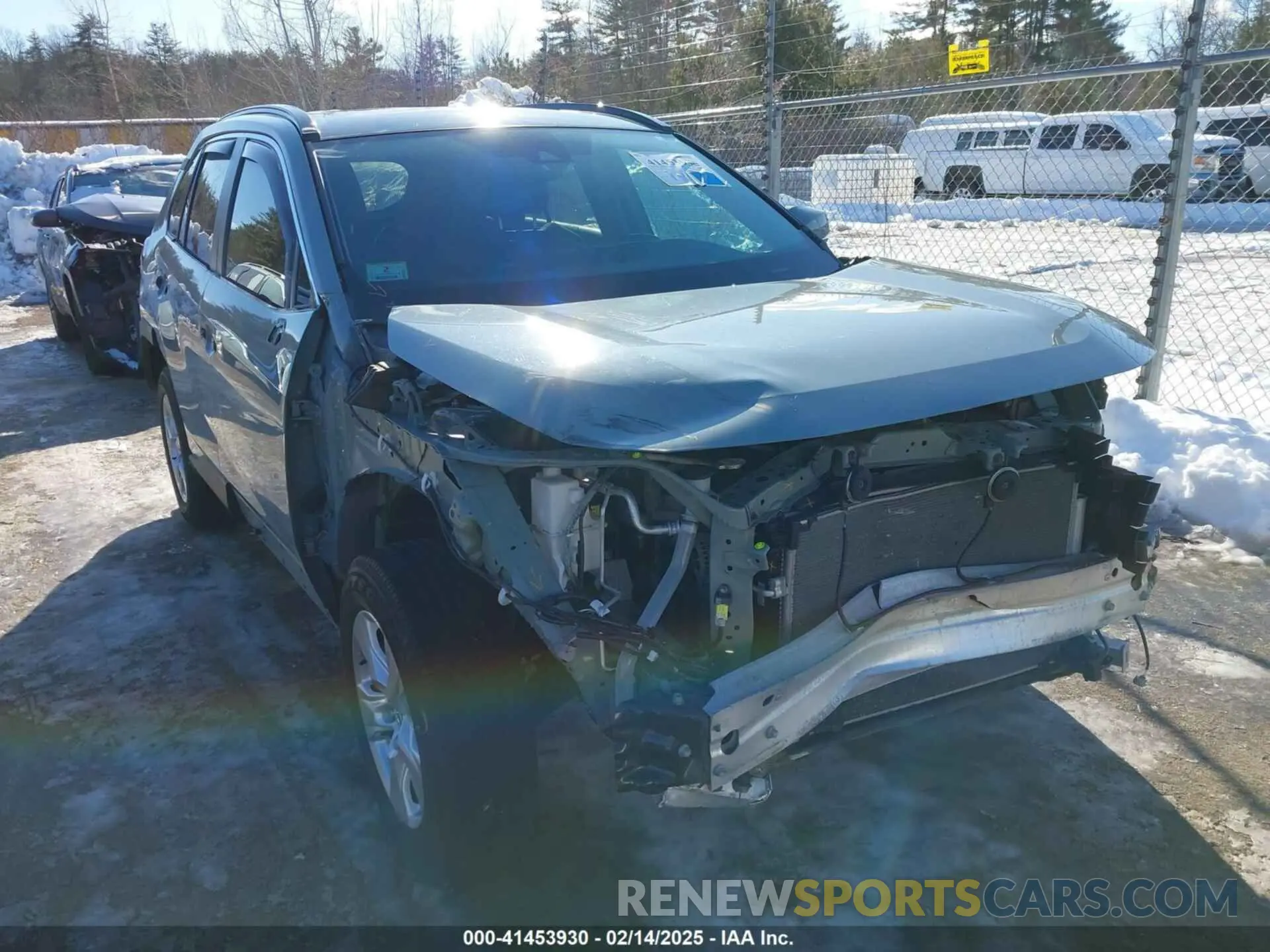 1 Photograph of a damaged car 2T3P1RFVXKW052589 TOYOTA RAV4 2019