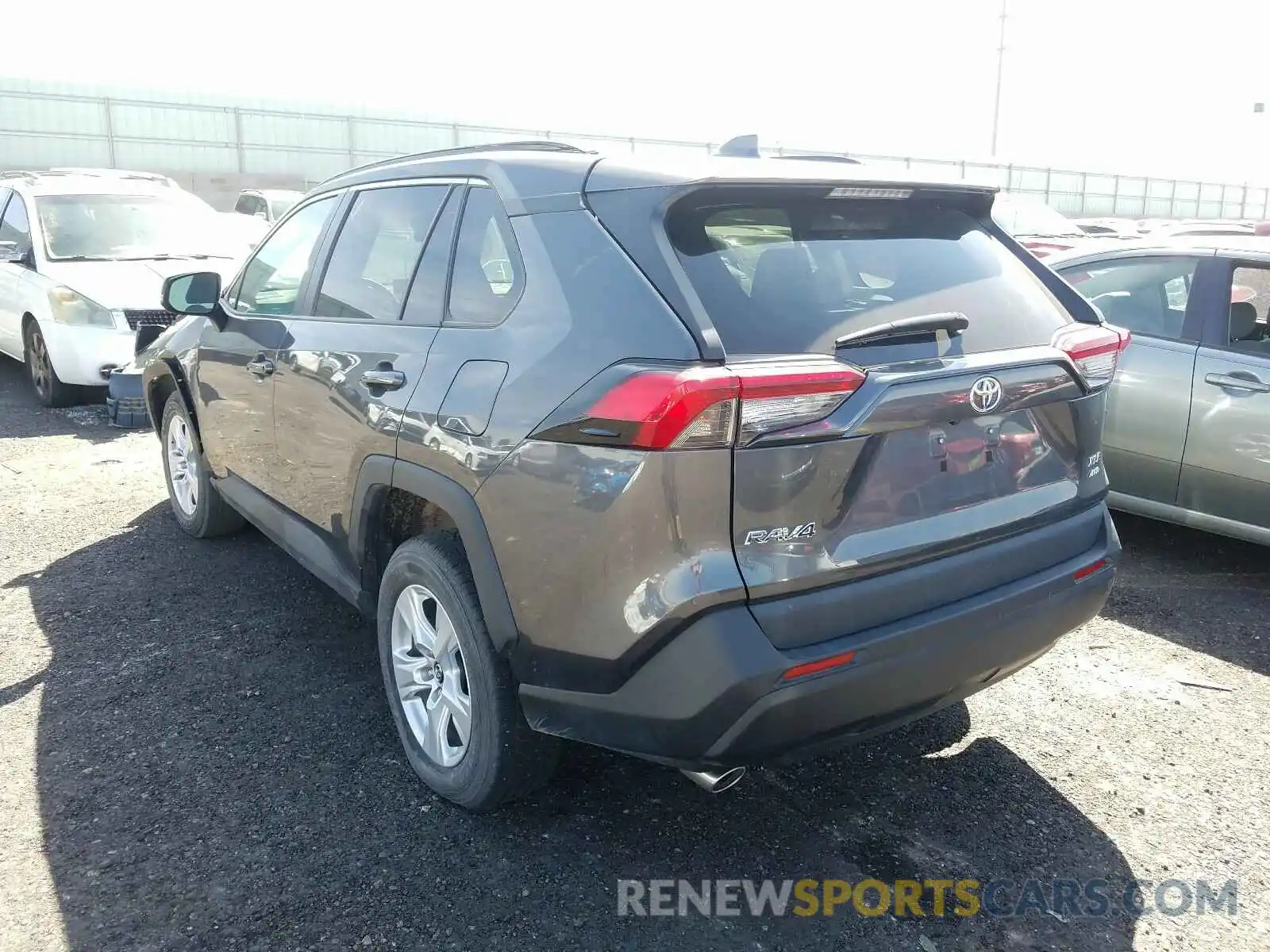 3 Photograph of a damaged car 2T3P1RFVXKW063639 TOYOTA RAV4 2019