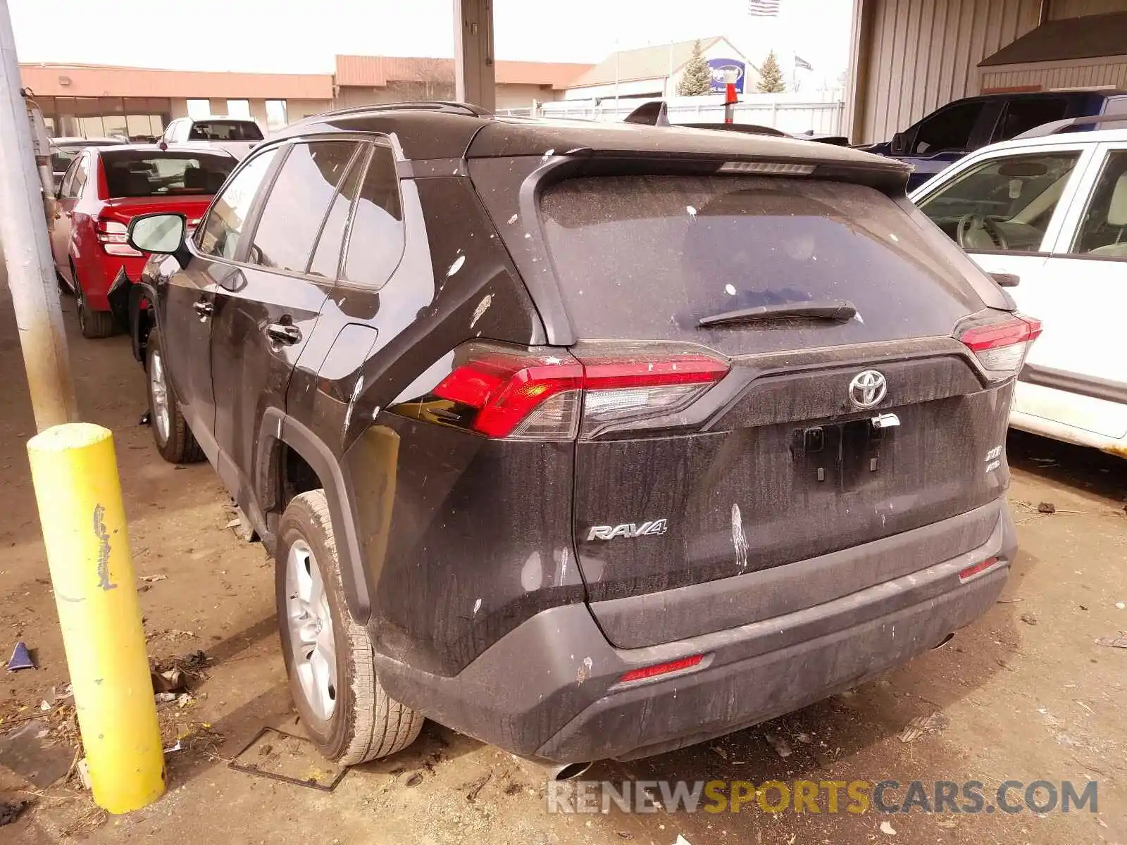 3 Photograph of a damaged car 2T3P1RFVXKW069666 TOYOTA RAV4 2019