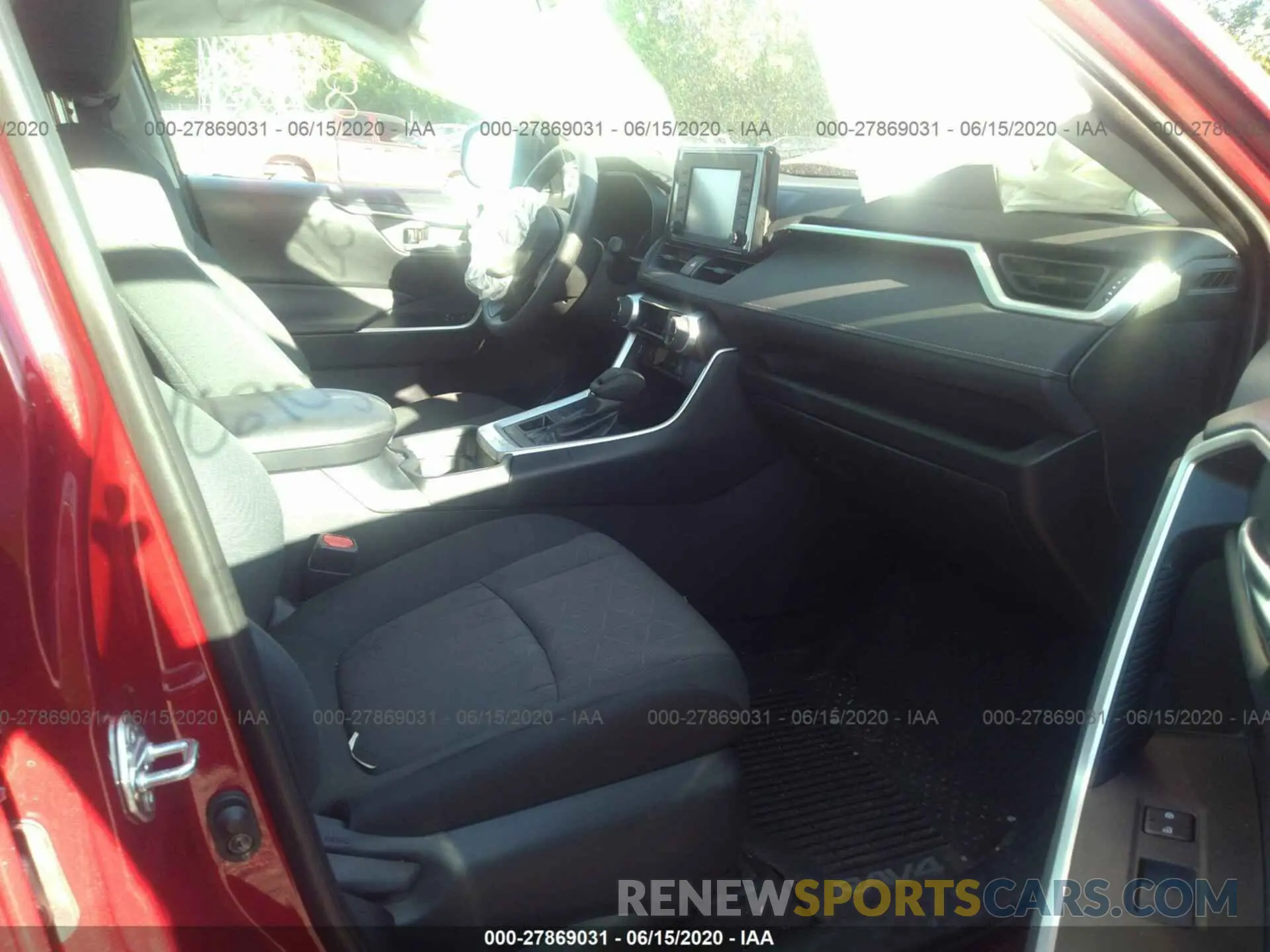 5 Photograph of a damaged car 2T3P1RFVXKW072857 TOYOTA RAV4 2019