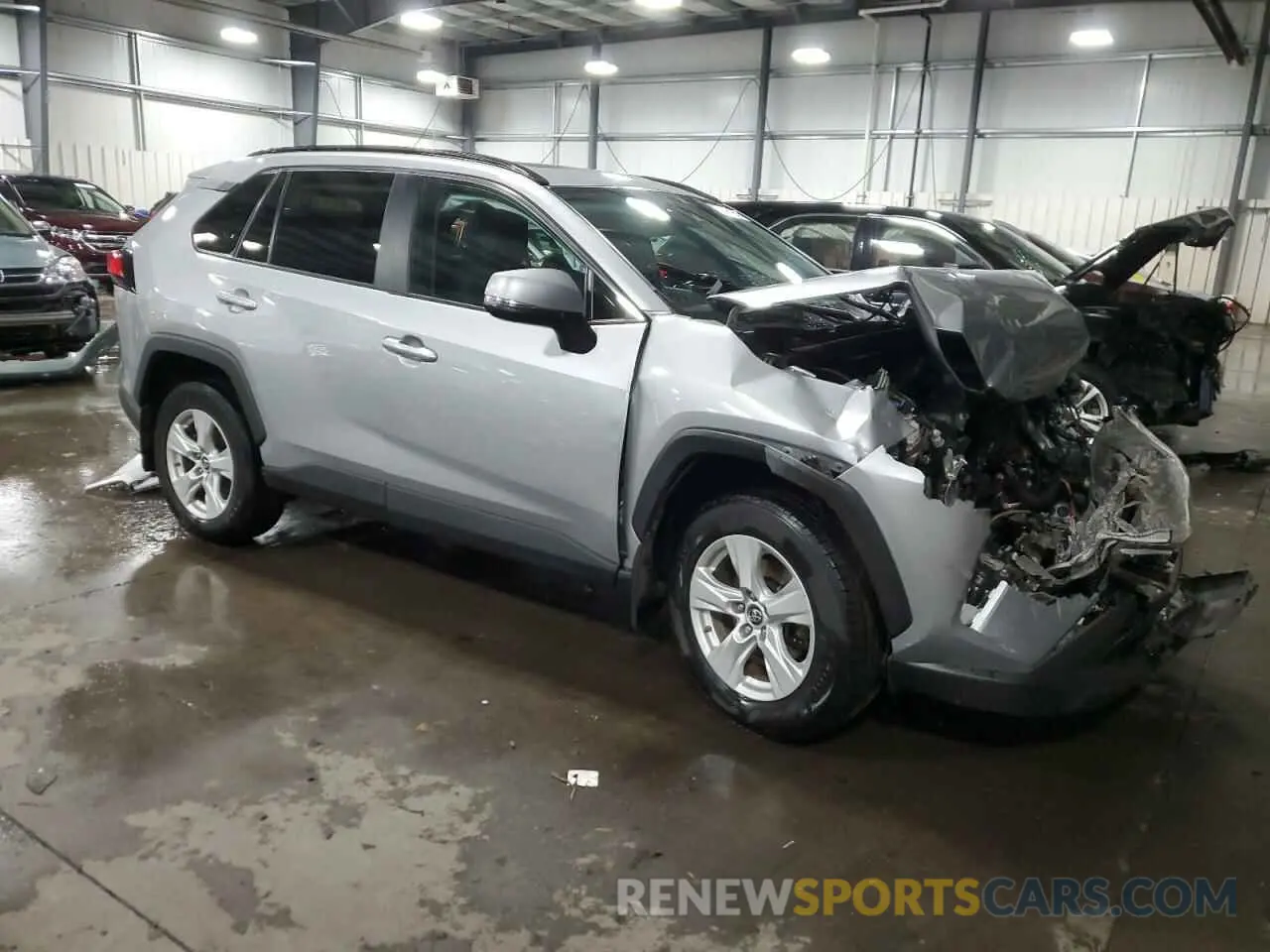 4 Photograph of a damaged car 2T3P1RFVXKW083566 TOYOTA RAV4 2019