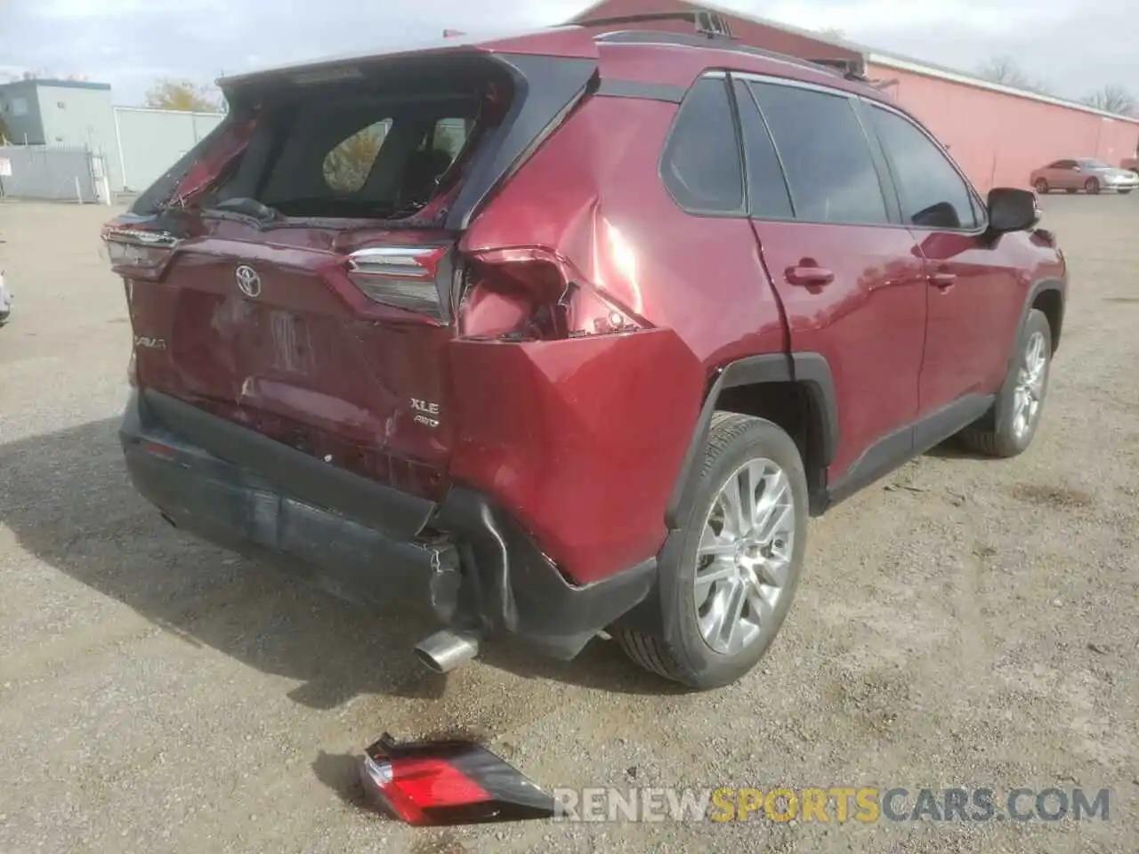 4 Photograph of a damaged car 2T3R1RFV2KW067337 TOYOTA RAV4 2019