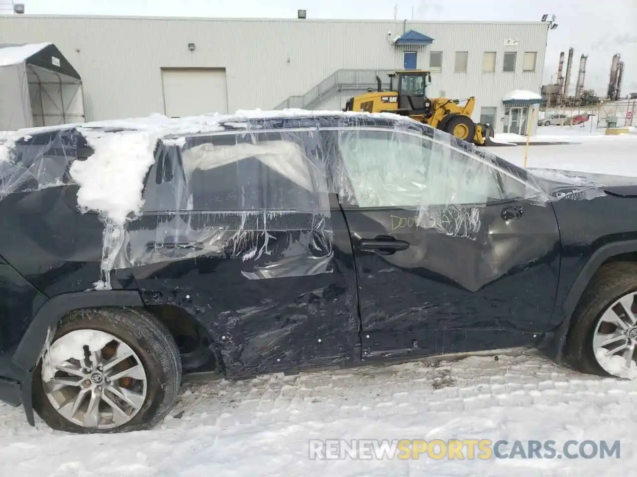 9 Photograph of a damaged car 2T3R1RFV3KW043208 TOYOTA RAV4 2019