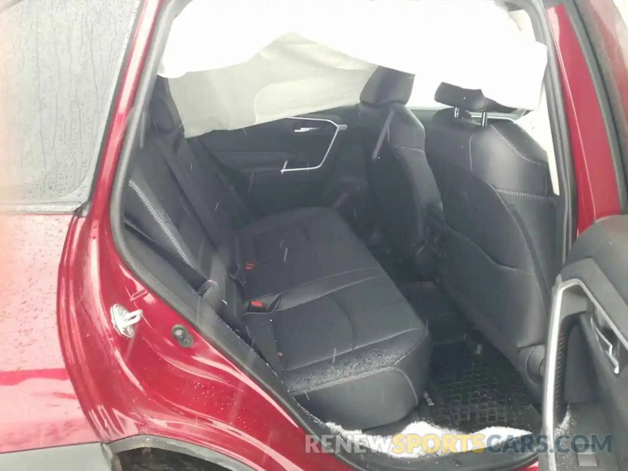 6 Photograph of a damaged car 2T3R1RFV4KW059501 TOYOTA RAV4 2019