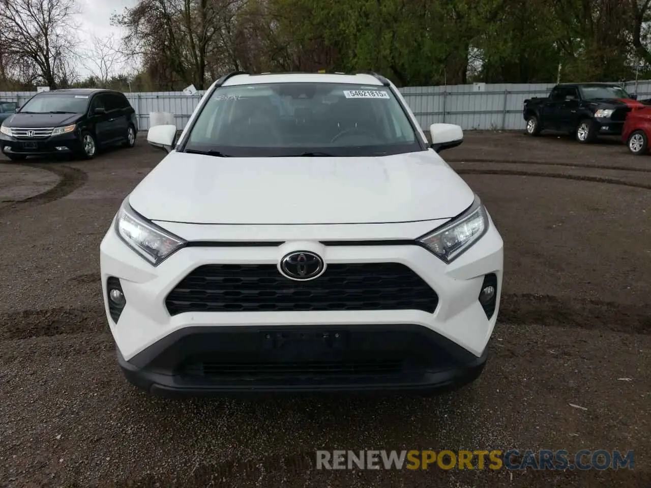 5 Photograph of a damaged car 2T3R1RFV7KW042451 TOYOTA RAV4 2019