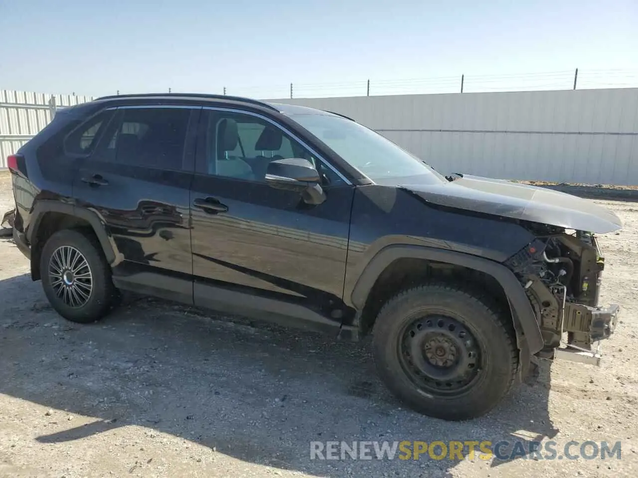 4 Photograph of a damaged car 2T3R1RFV8KC023960 TOYOTA RAV4 2019